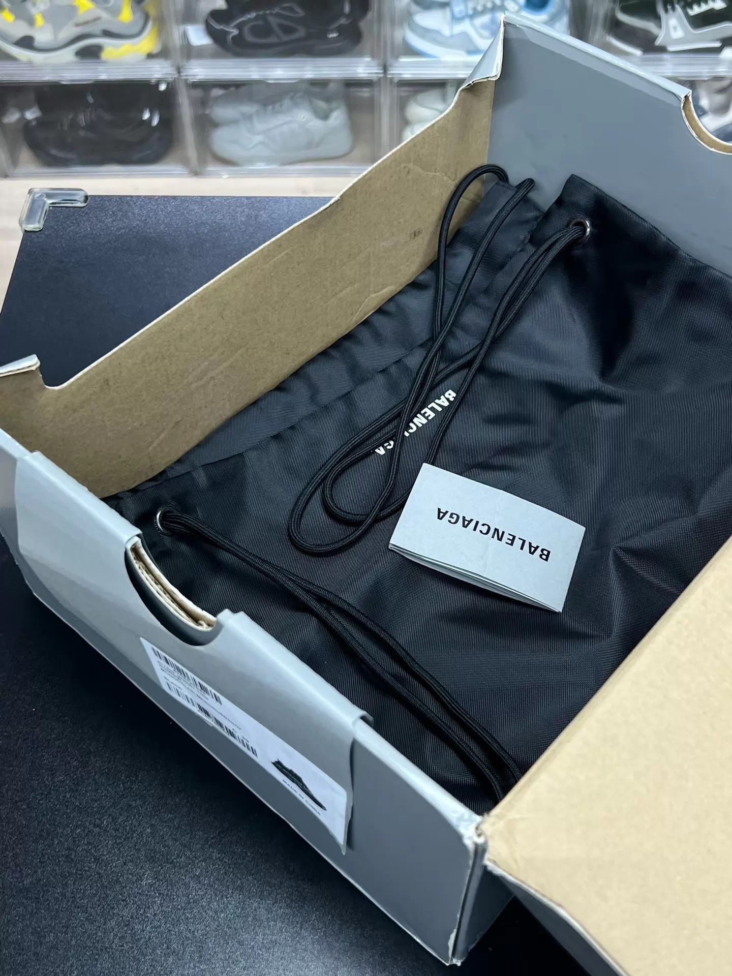 Balenciaga Balenciaga Runner Black 39 Size US 8.5 / IT 38.5 - 9 Thumbnail