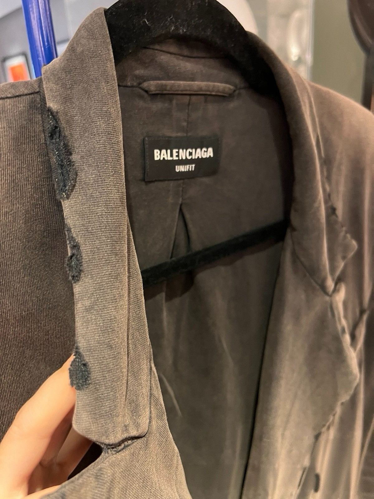 Balenciaga Balenciaga fw21 worn out blazer Size US M / EU 48-50 / 2 - 3 Thumbnail