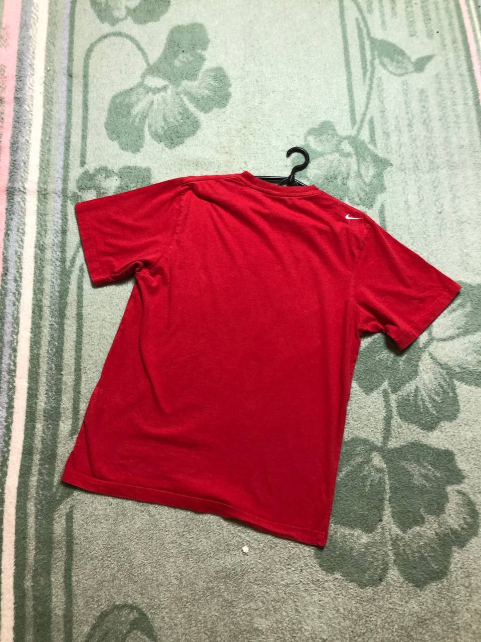 Nike Vintage T-Shirt big print red Nike size M Y2K streetwear Size US M / EU 48-50 / 2 - 17 Thumbnail