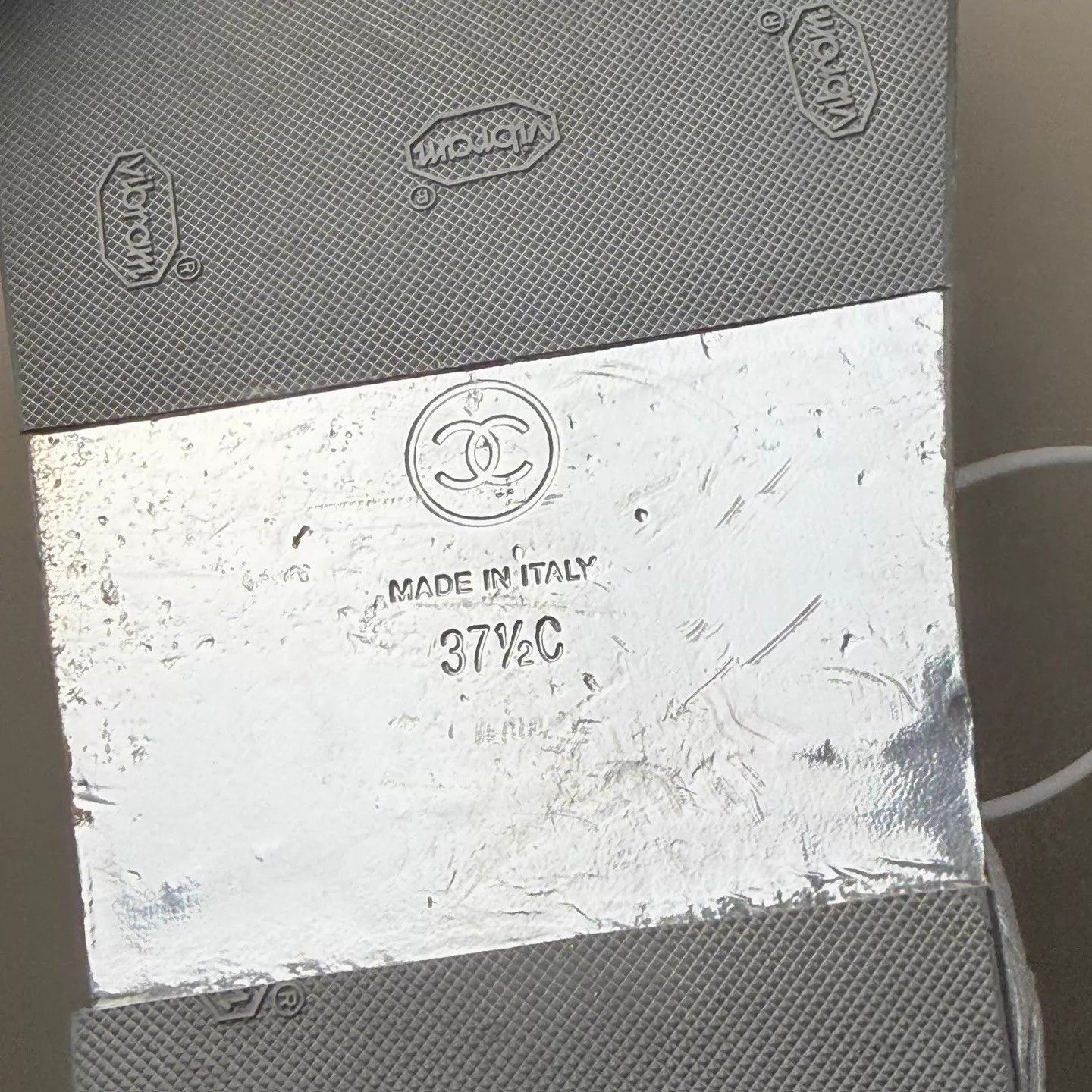 Chanel Chanel Silver CC Logo Sandals 37.5 95 New Size US 7 / IT 37 - 7 Thumbnail