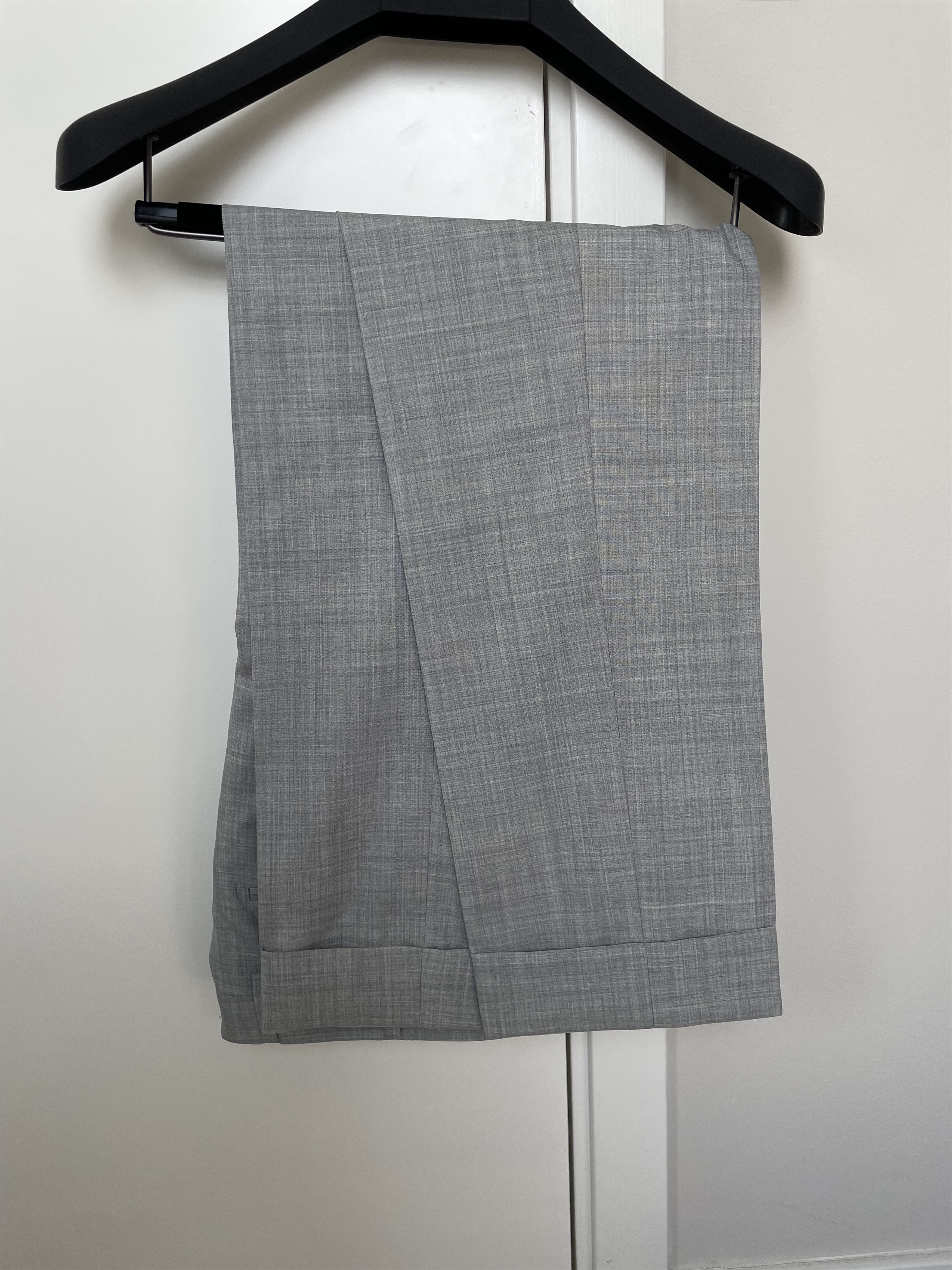 Suitsupply NWT Suitsupply light grey s120 suit, size 36R Size 36R - 4 Thumbnail