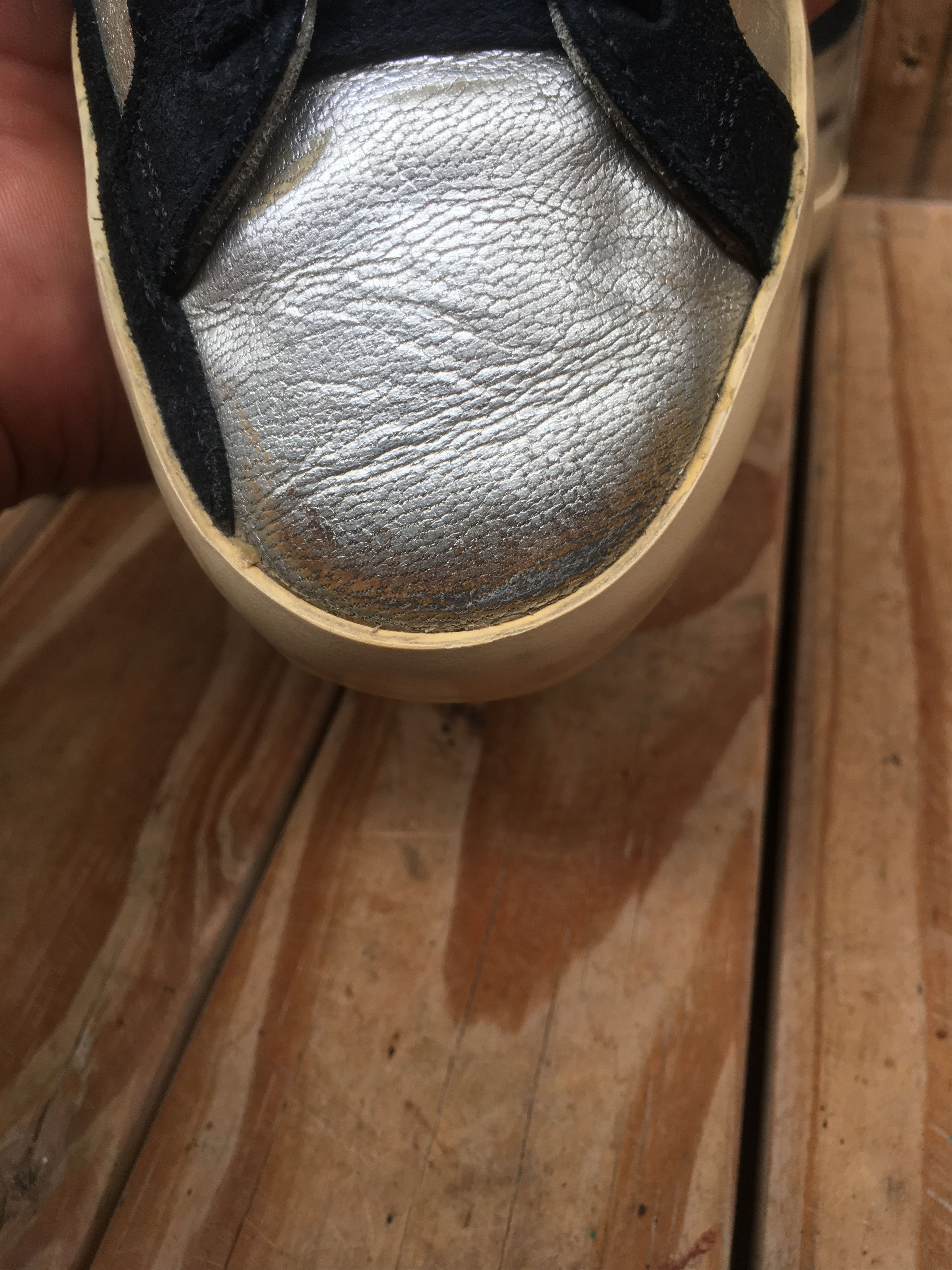 Golden Goose Golden Goose silver patent sneakers size UK 35 Size US 5 / IT 35 - 17 Thumbnail