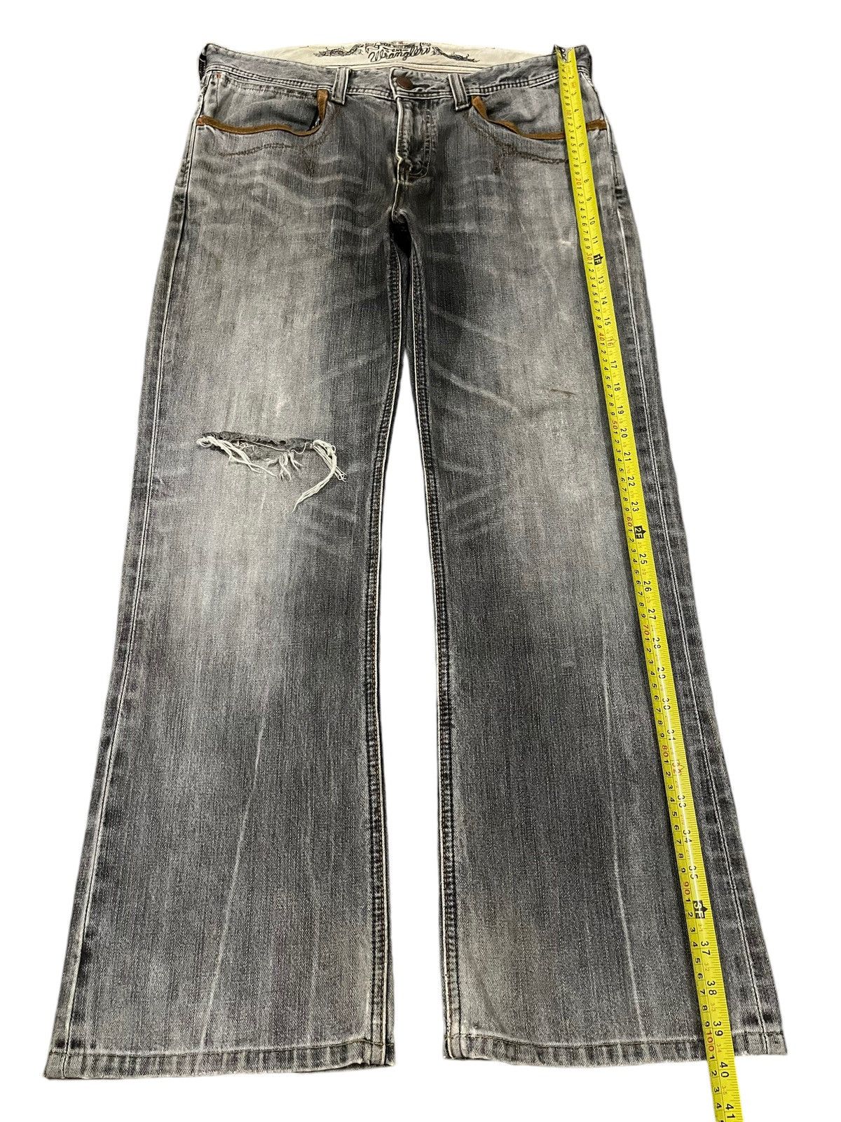 Wrangler Vintage 90s Wrangler Faded Wash Distressed Wide Leg Jeans Size US 34 / EU 50 - 13 Thumbnail