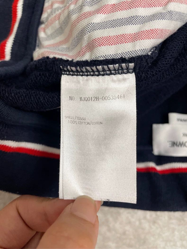 Thom Browne Thom browne Dark blue classic four-striped sports shorts 25 Size US 30 / EU 46 - 6 Thumbnail