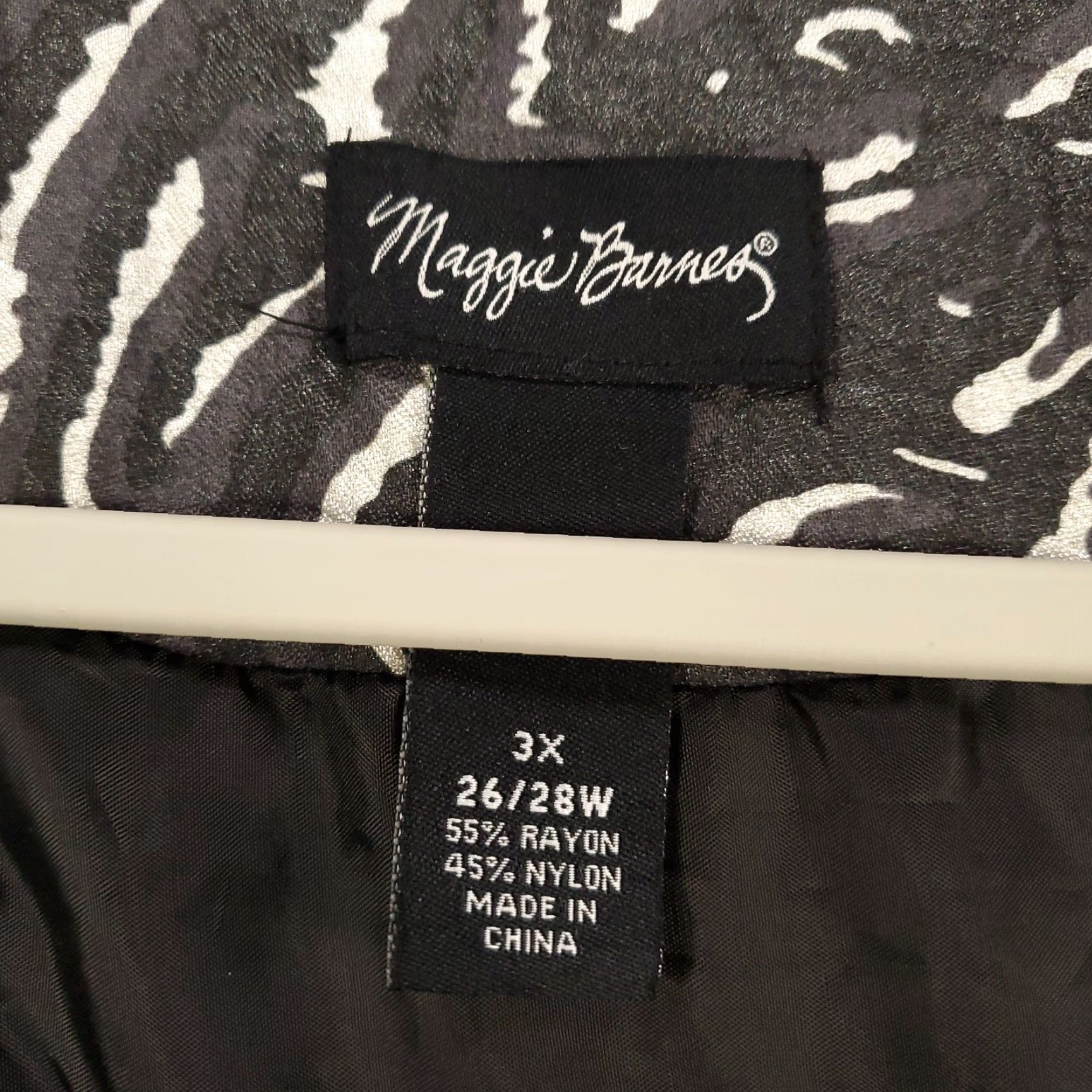 Vintage Womens Jacket 3X Black Shimmer Button Up Lined Nylon 3/4 Sleeve Maggie Barnes Plus Size 26W 28W Coat/Outerwear Size XXL / US 16-18 / IT 52-54 - 6 Thumbnail