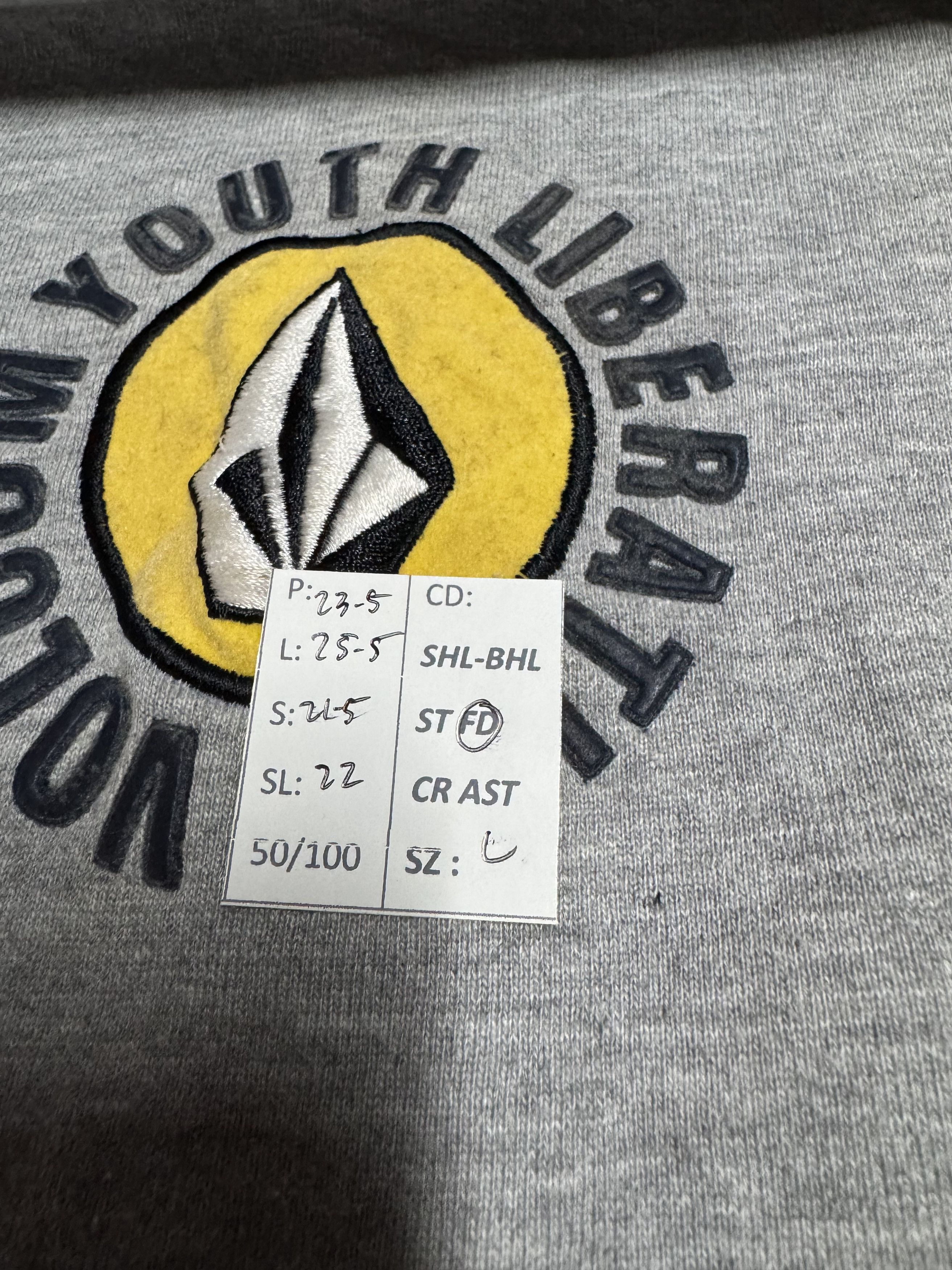Vintage VINTAGE 90'S VOLCOM YOUTH LIBERATION LOGO SKATE PUNK GRUNGE Size US L / EU 52-54 / 3 - 22 Thumbnail