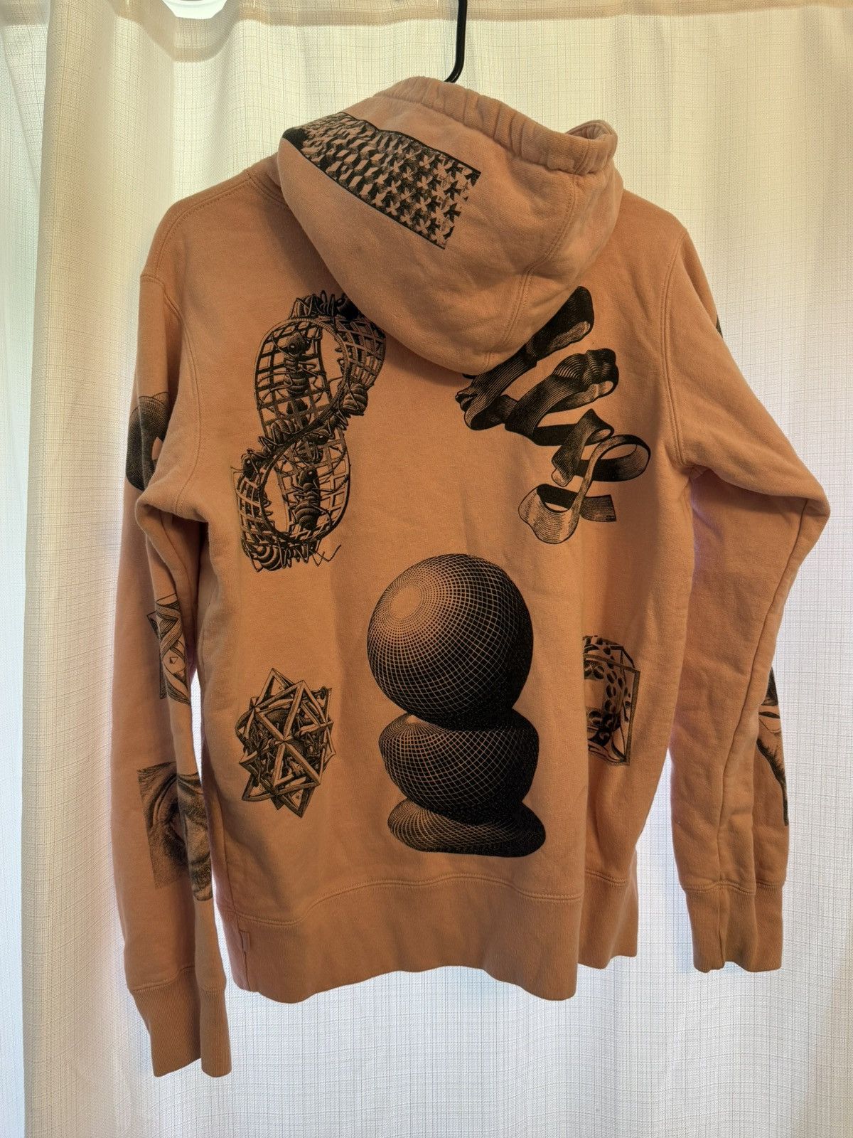 Supreme Supreme MC Escher Hoodie Dusty Pink Size US S / EU 44-46 / 1 - 3 Thumbnail