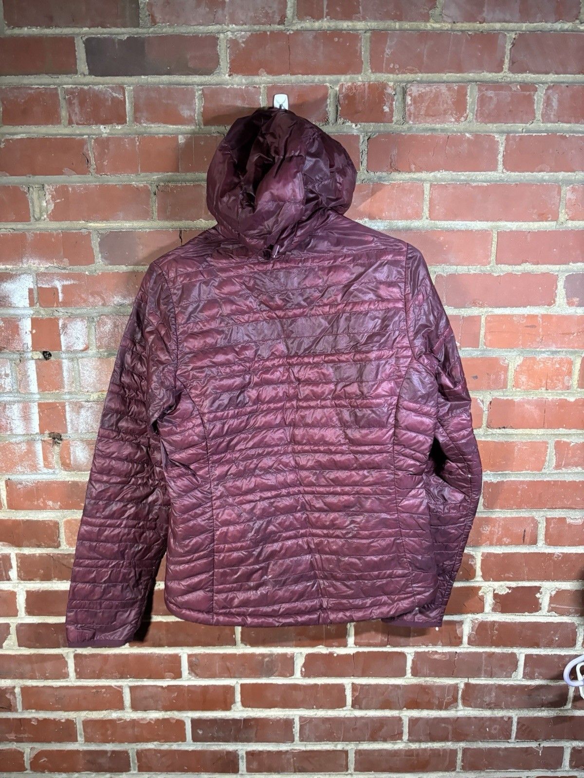 Patagonia Patagonia Packable Puffer Jacket Womens Small(?) With Flaws Size S / US 4 / IT 40 - 5 Thumbnail