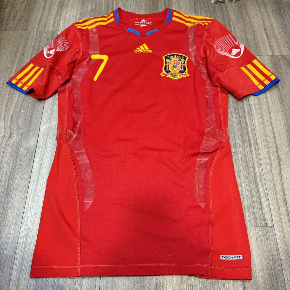 Spain 10/11 player issue home shirt #7 David Villa