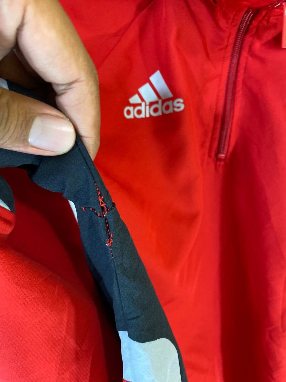 Adidas vintage adidas 07/08 liverpool light jacket nice design Size US M / EU 48-50 / 2 - 9 Thumbnail