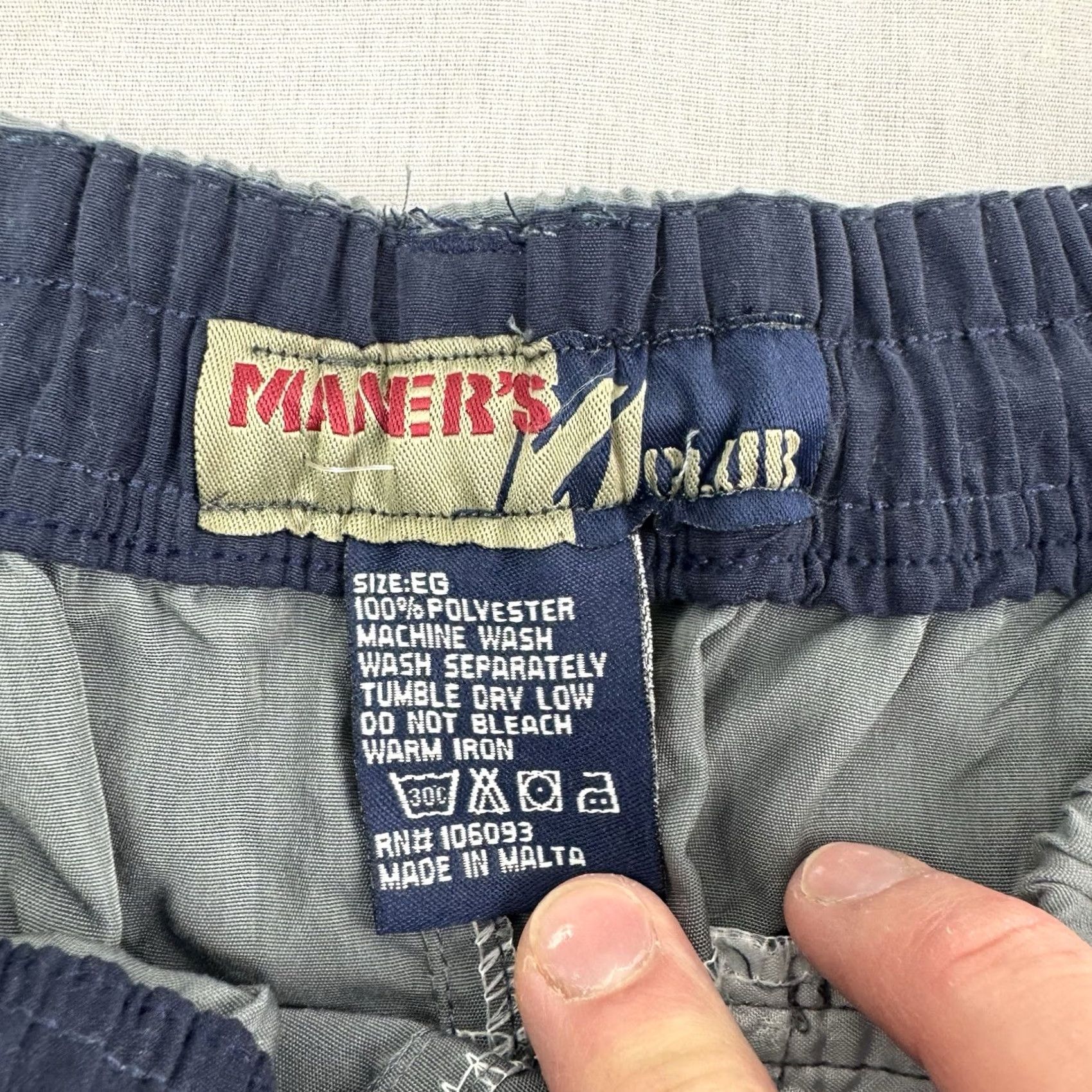 Vintage VINTAGE Maners Club Cargo Shorts Men XL Gray Polyester Drawstring 9in Inseam Casual Y2K 90s Outdoor Hunting Fishing NWT Size US 36 / EU 52 - 5 Thumbnail