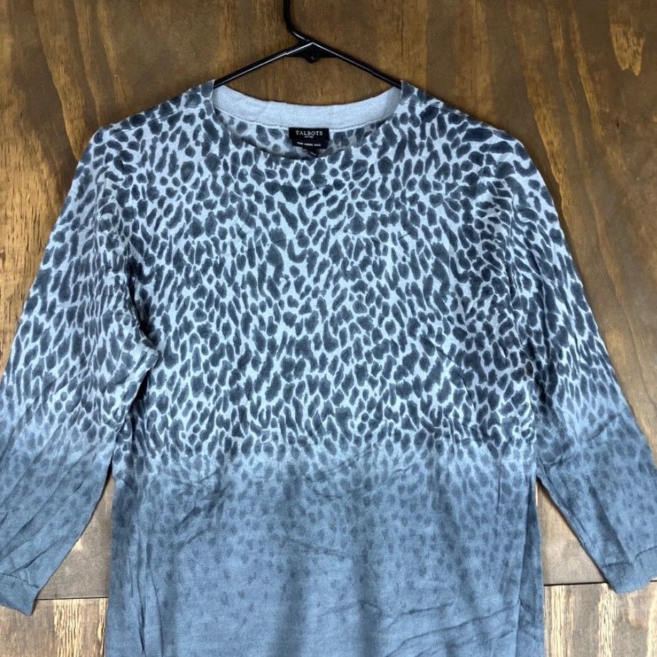 Talbots VINTAGE Talbots Womens Sweater Gray Leopard Print Petite 3/4 Sleeve 100% Merino Wool PL Size L / US 10 / IT 46 - 2 Thumbnail