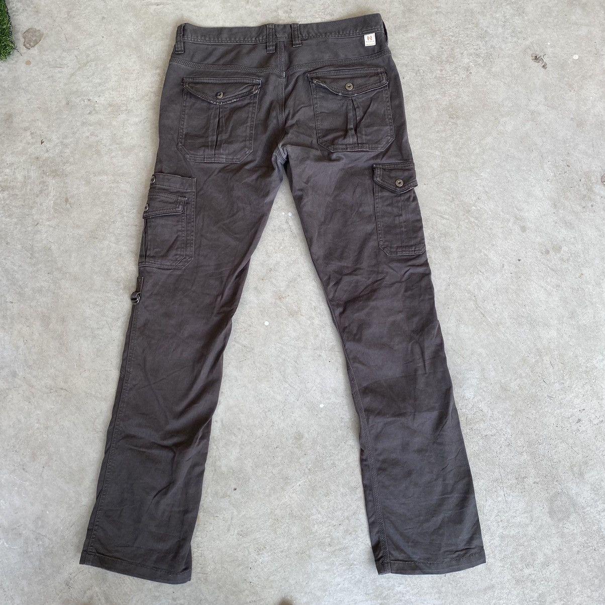 HIDEAWAYS Hideaways Nicole Japan Multi Pocket Cargo Flare Pants Size US 33 - 12 Thumbnail