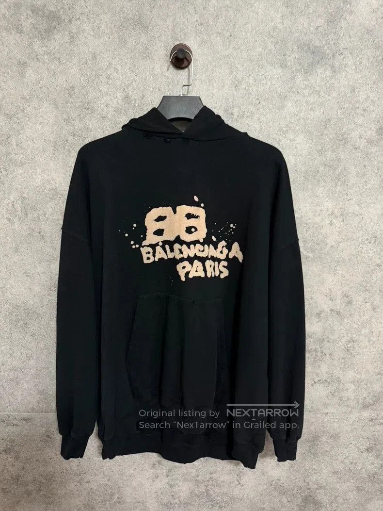 Balenciaga Balenciaga Graffiti Print Hoodie Black. Size US S / EU 44-46 / 1 - 2 Thumbnail