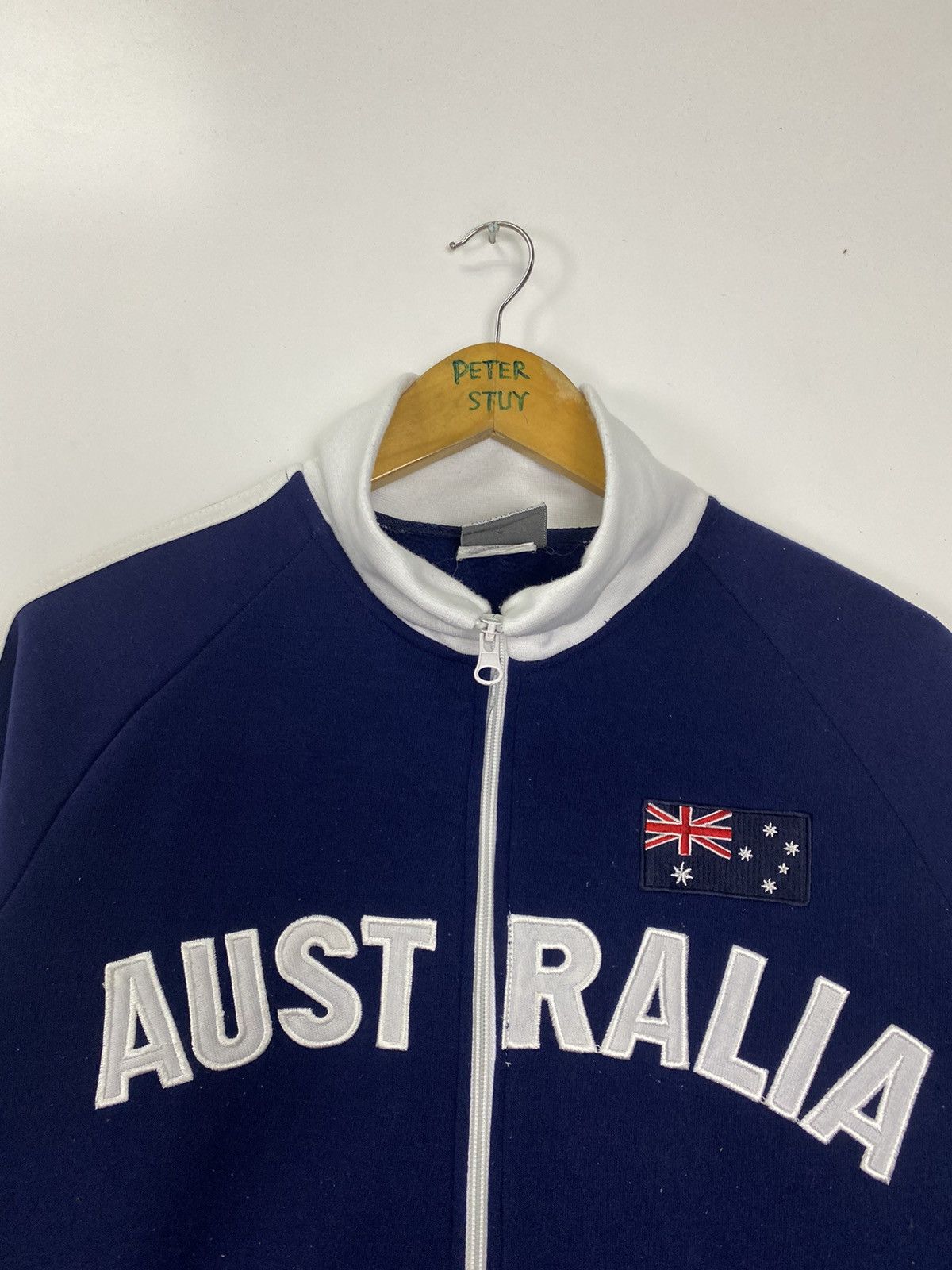 Man Made In Australia × Vintage Vintage 90s Australia Sweater Size US M / EU 48-50 / 2 - 8 Thumbnail