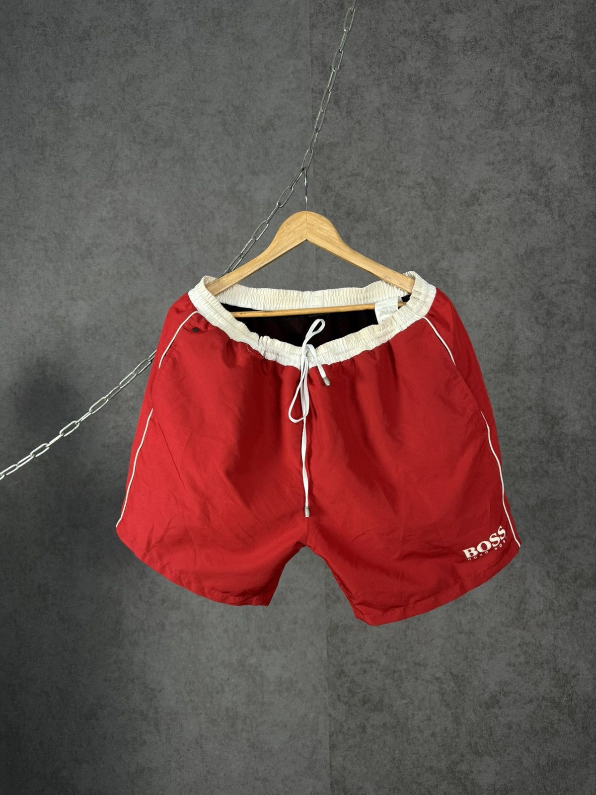 Hugo Boss Hugo Boss designer logo shorts Size US 36 / EU 52 - 1 Thumbnail