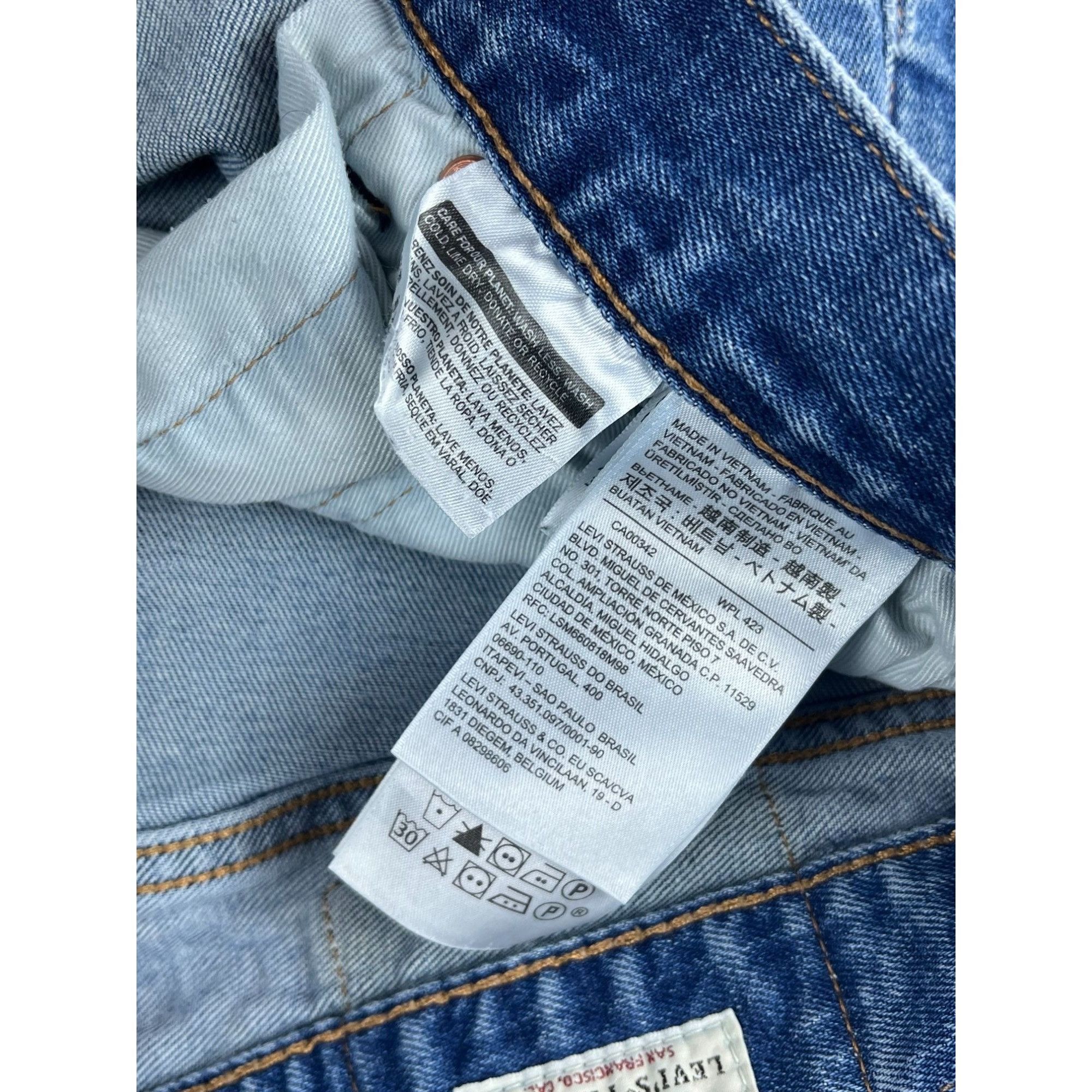 Levi's × Vintage Levis 501 Light Blue Denim Button-Fly Jeans W32 Size US 32 / EU 48 - 6 Thumbnail