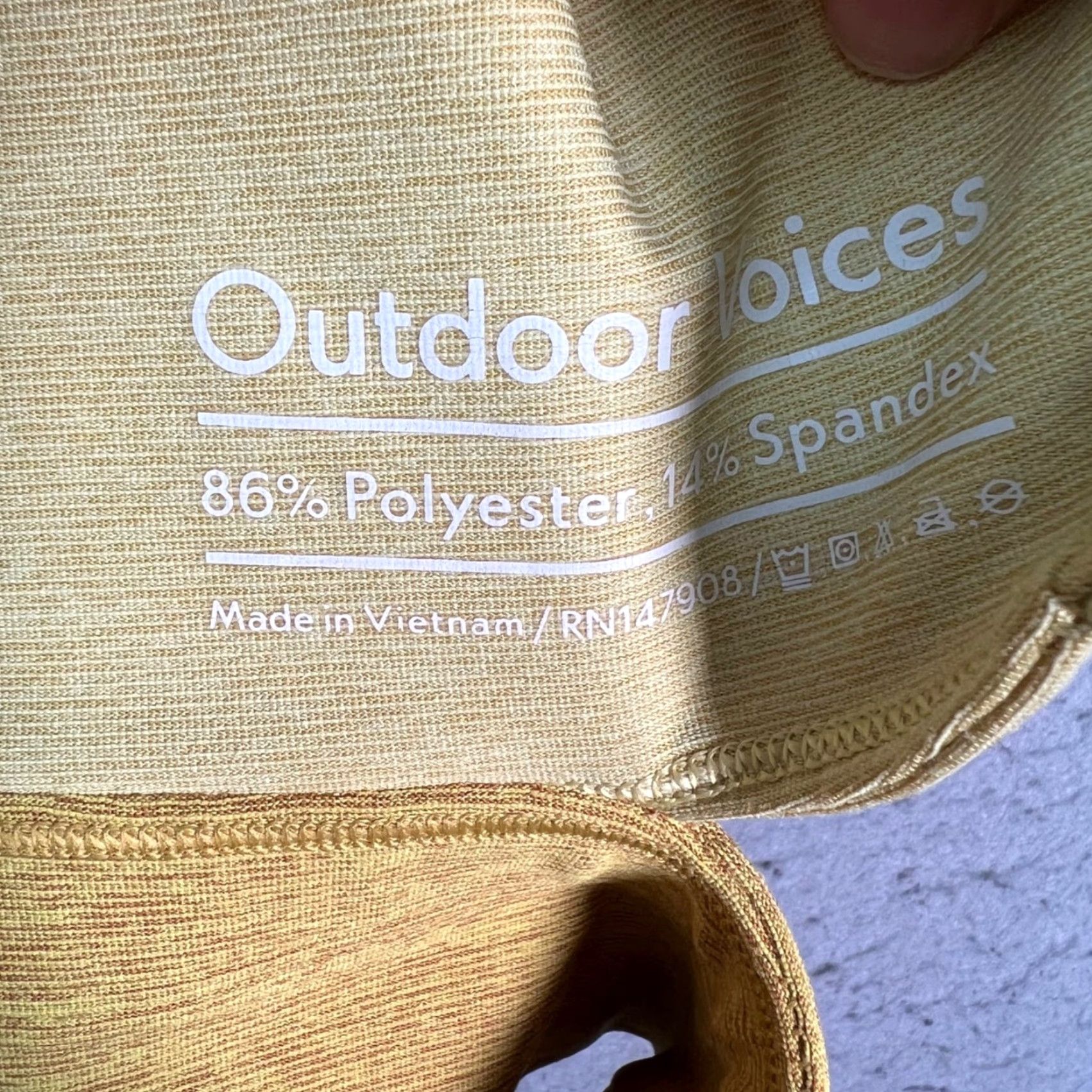 Outdoor Voices Outdoor Voices Womens XS Yellow Racerback Crop Tank Top Polyester Blend Sleeveless Cropped Activewear Tank Womens XS Yellow Racerback Crop Tank Size XS / US 0-2 / IT 36-38 - 4 Thumbnail