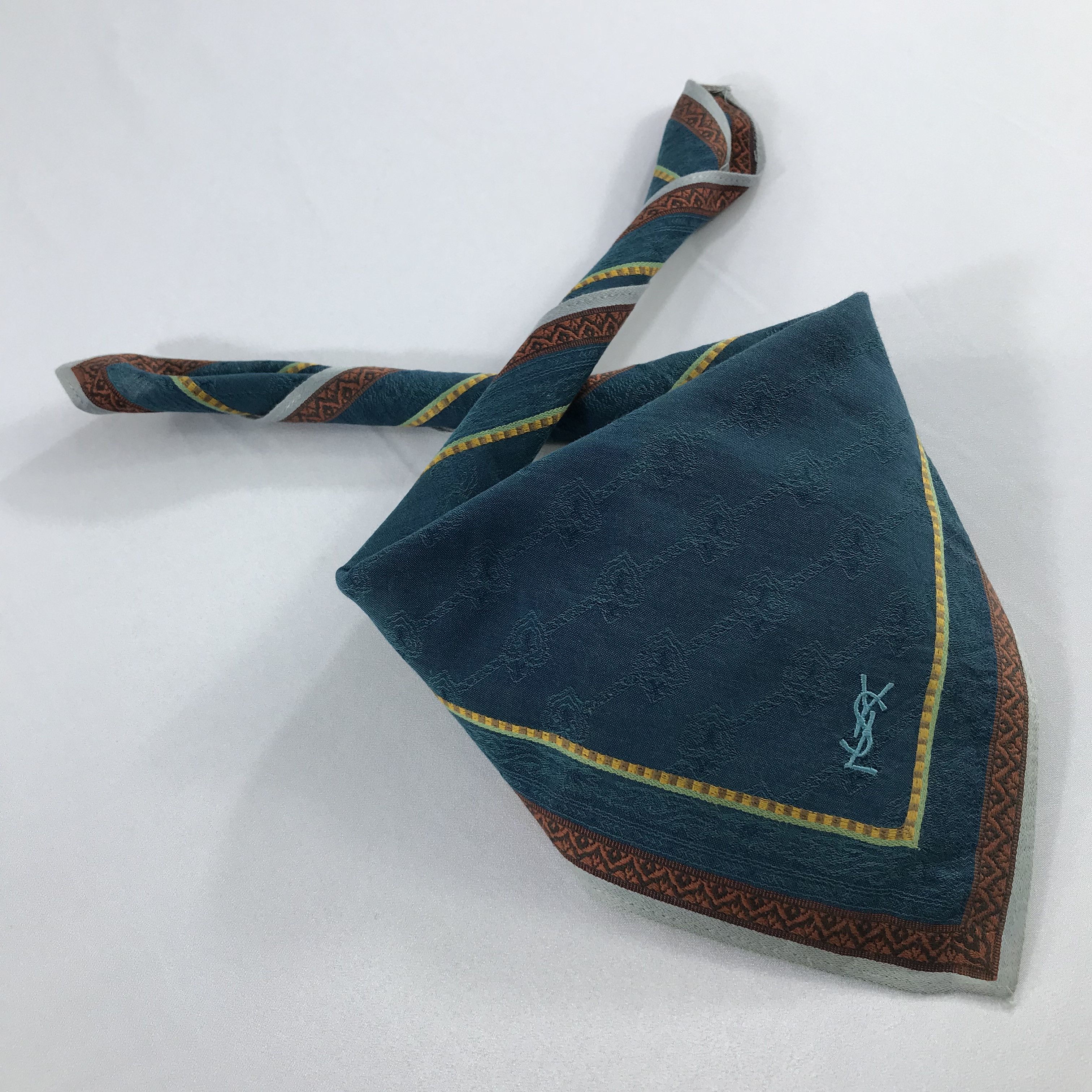 Vintage × Yves Saint Laurent Yves Saint Laurent Bandana /Handkerchief/Neckerchief -S2137 Size ONE SIZE - 4 Thumbnail