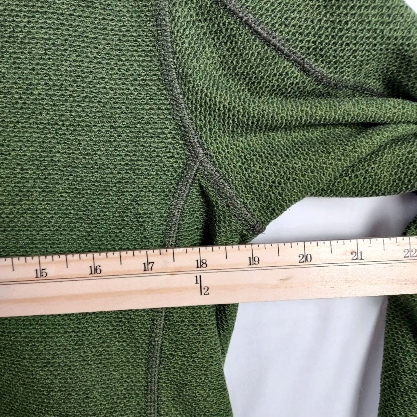 The North Face VINTAGE? No. The North Face Quarter Zip Fleece Mens Small Green Lightweight Pullover Size US S / EU 44-46 / 1 - 6 Thumbnail