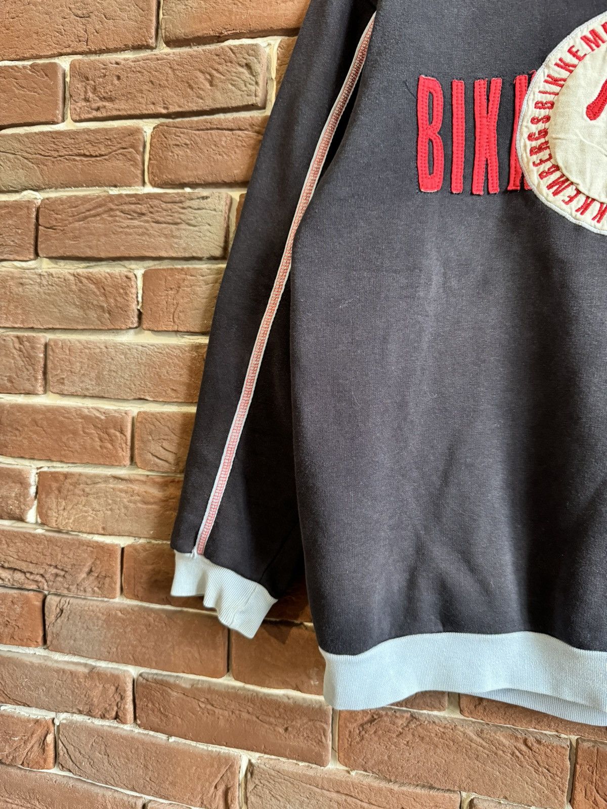 Dirk Bikkembergs Dirk Bikkembergs Logo Hype Sweatshirt Crewneck M Soccer Y2K Size US M / EU 48-50 / 2 - 5 Thumbnail