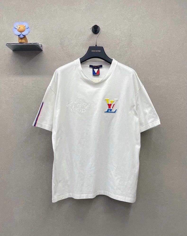 Louis Vuitton louis vuitton Logo embroidered white short sleeve Size US L / EU 52-54 / 3 - 1 Thumbnail