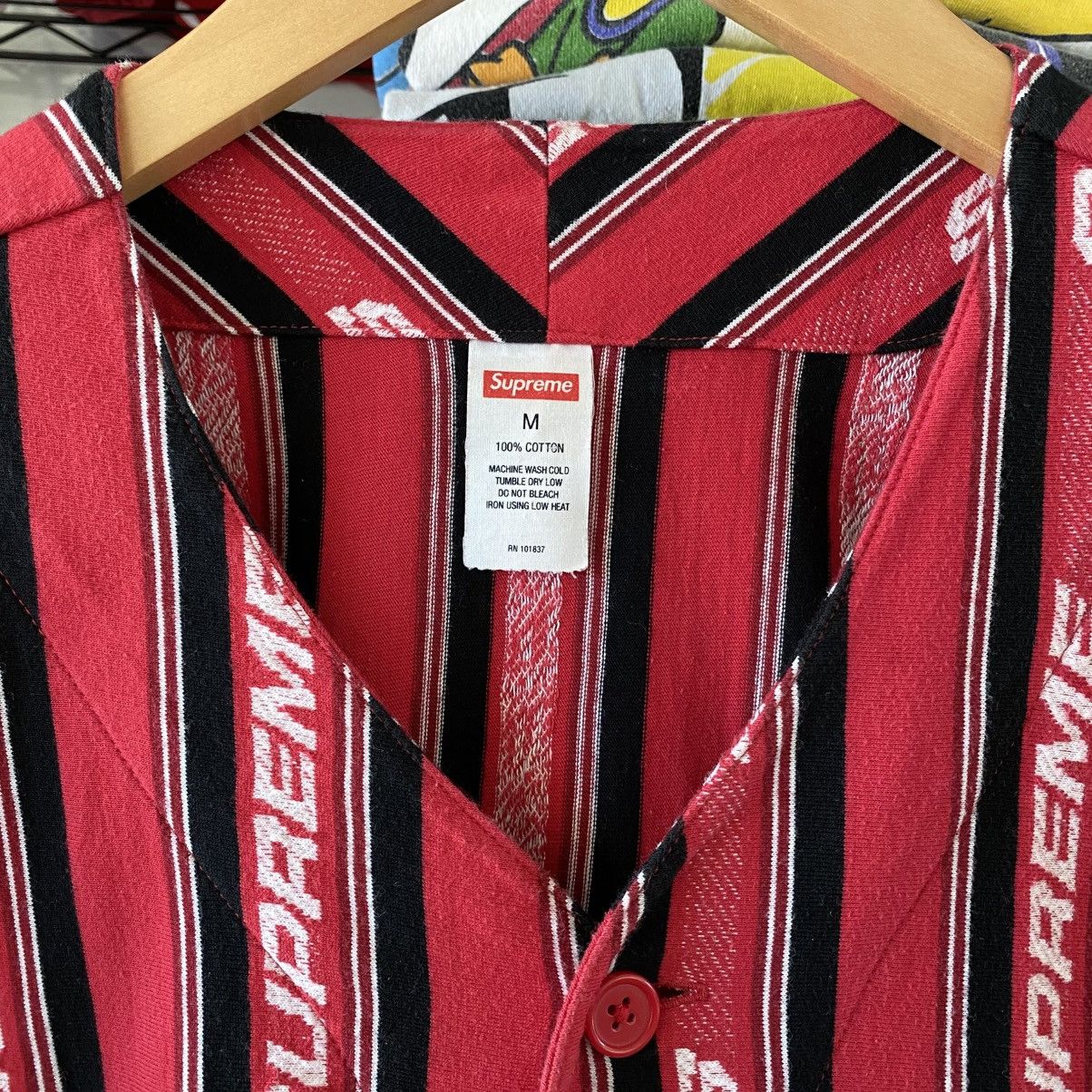 Supreme Supreme Jacquard Logo Baseball Jersey Red 2019 Size US M / EU 48-50 / 2 - 3 Thumbnail