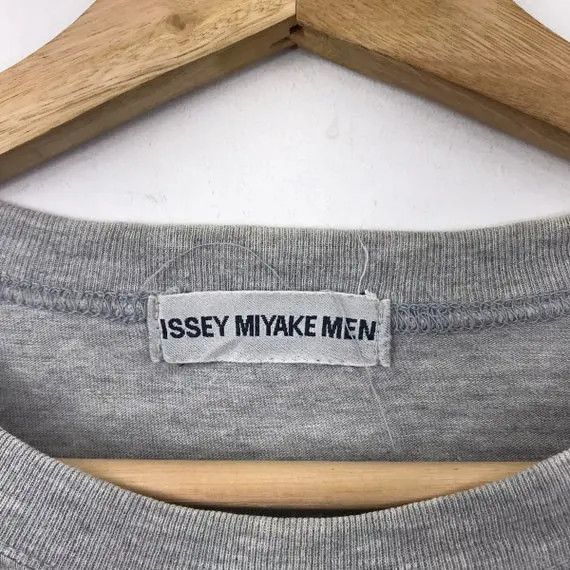 Issey Miyake Vtg ISSEY MIYAKE ABSTRACT Logo Tsumori Chisato Tee Shirt Size US M / EU 48-50 / 2 - 4 Thumbnail