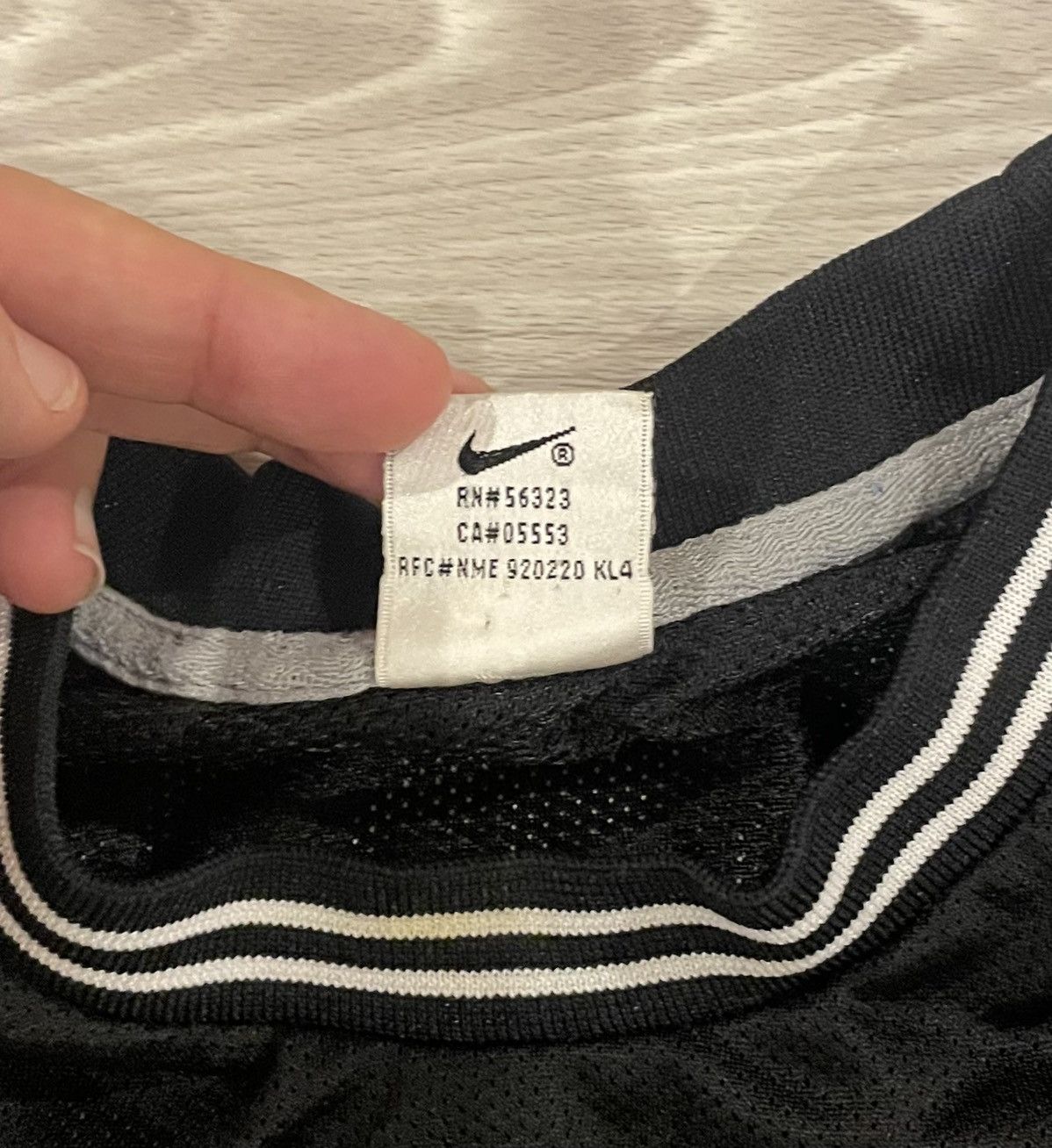 Nike Vintage 90s Nike Shirt Black Chest Soccer Jersey Men’s XL Size US XL / EU 56 / 4 - 4 Thumbnail