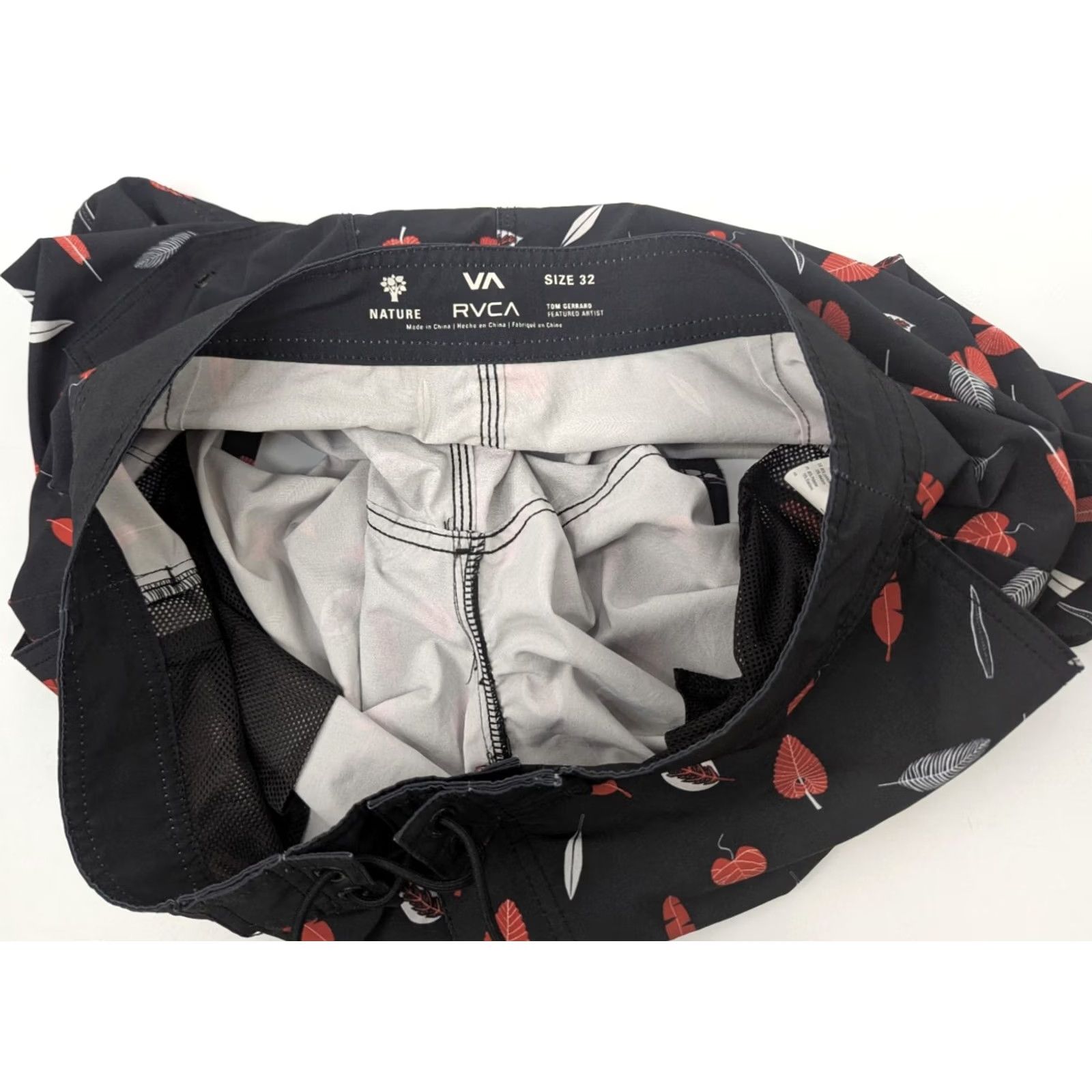 RVCA RVCA Tom Gerrard Nature Board Shorts Swim Trunks Men's Size 32 Beach Vacation Black Polyester Blended Fabric Pockets Drawstring Cotton Size US 32 / EU 48 - 6 Thumbnail
