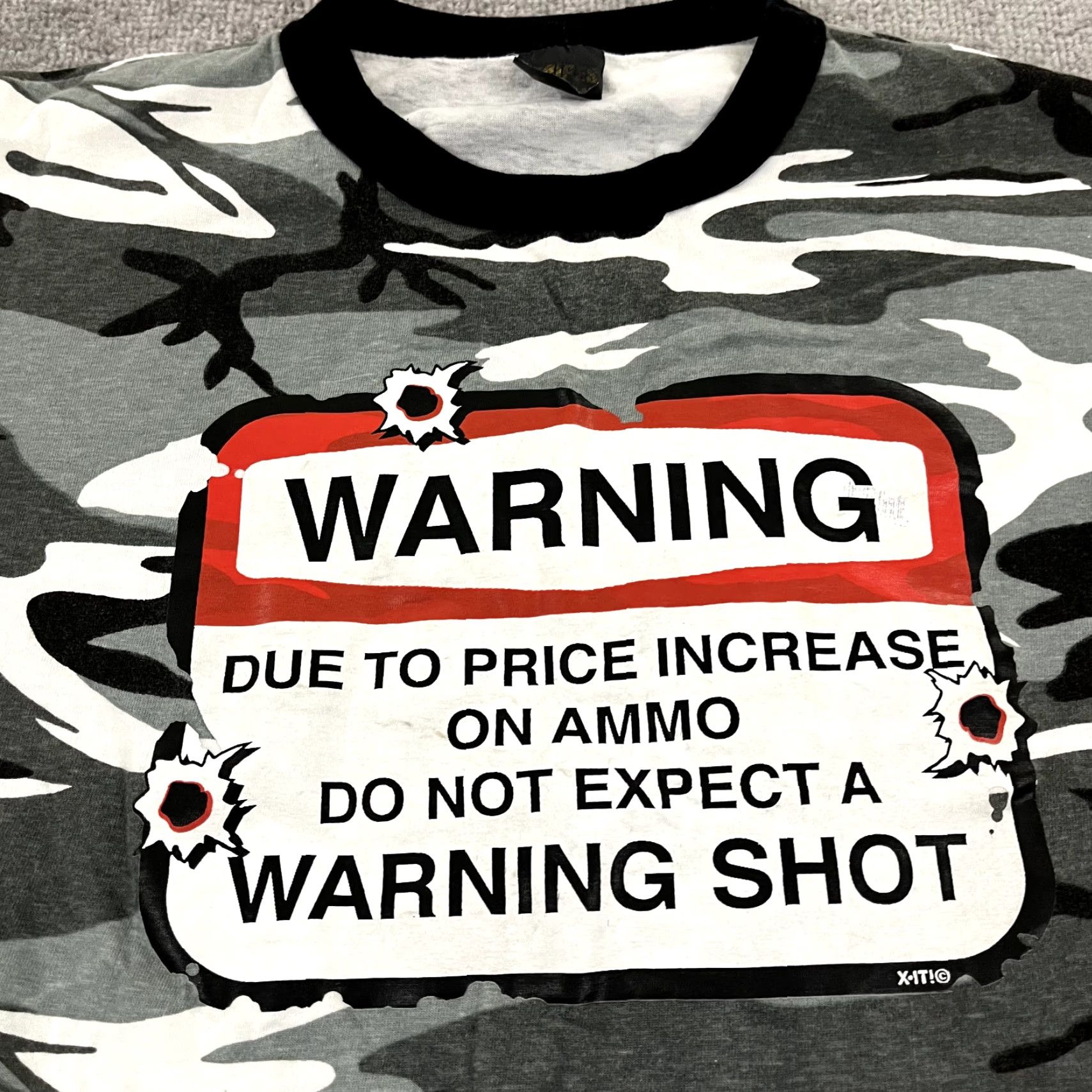 Vintage VINTAGE Gun Shirt Mens Large White Gray Camo Ammo Hunting 2nd Ammendment 90s USA Size US L / EU 52-54 / 3 - 2 Thumbnail