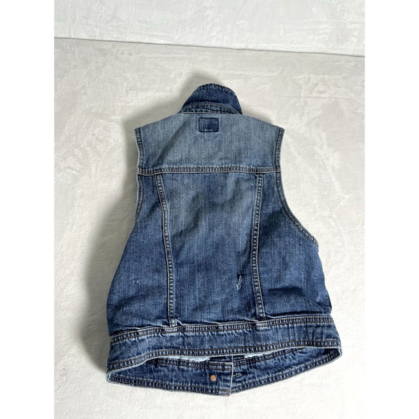 American Eagle Outfitters VINTAGE American Eagle Outfitters Denim Vest Women’s Short Sleeveless Blue Medium Wash Pockets Size M Size M / US 6-8 / IT 42-44 - 5 Thumbnail