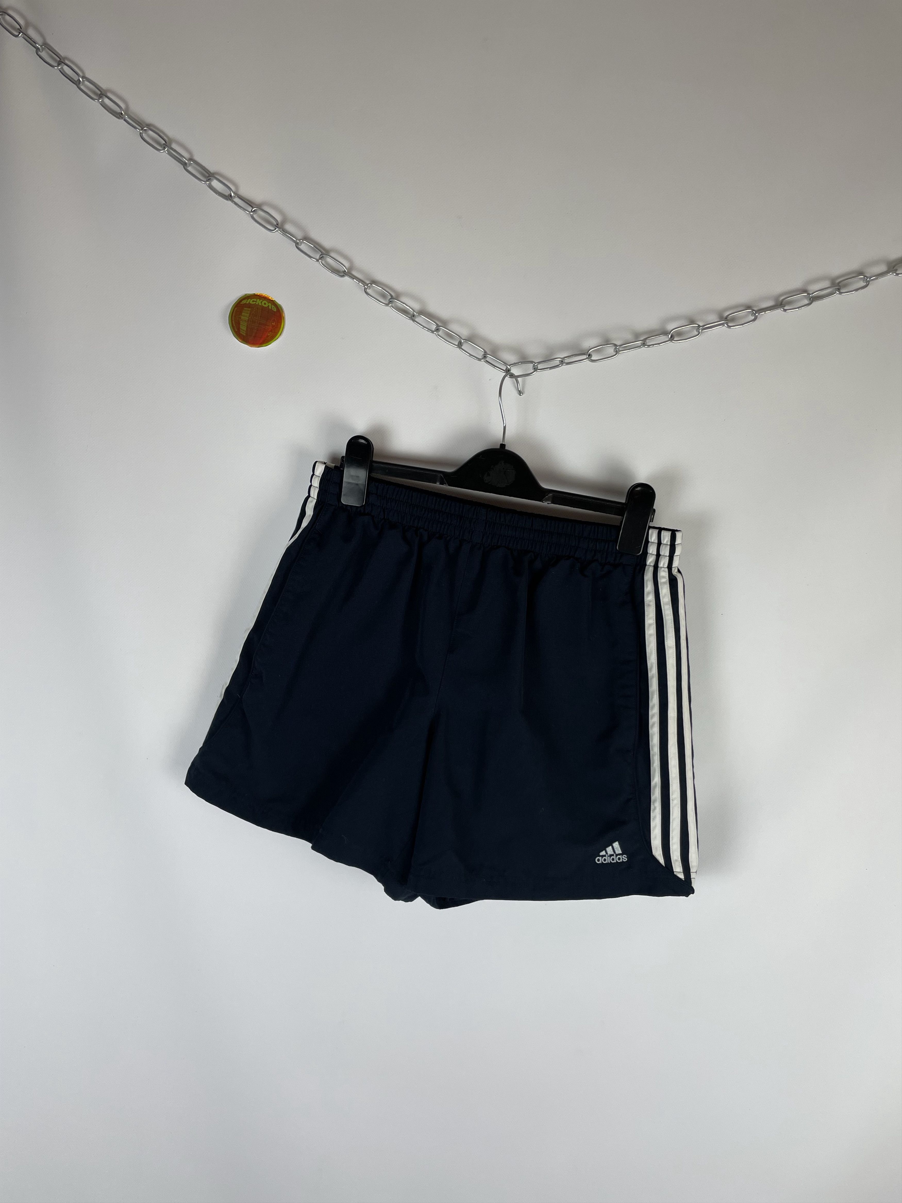 Adidas Vintage Adidas Shorts Y2k Size US 32 / EU 48 - 2 Thumbnail