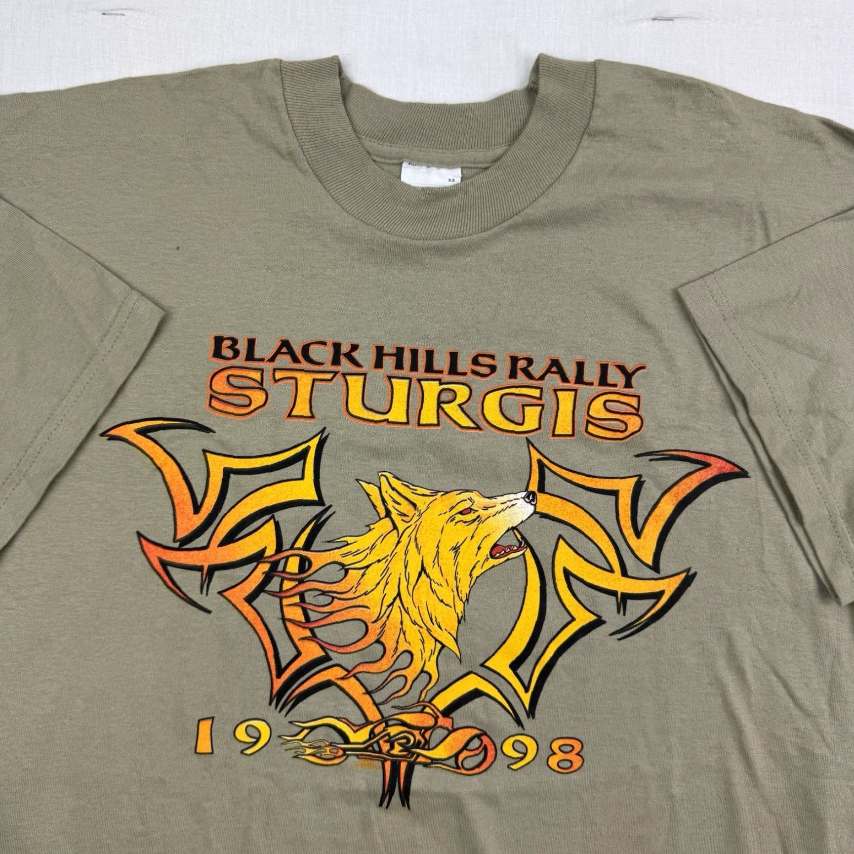 Vintage VINTAGE Sturgis T Shirt Adult XL Tan Black Hills Biker Rally 1998 90s Motorcycle Mens Size US XL / EU 56 / 4 - 3 Thumbnail
