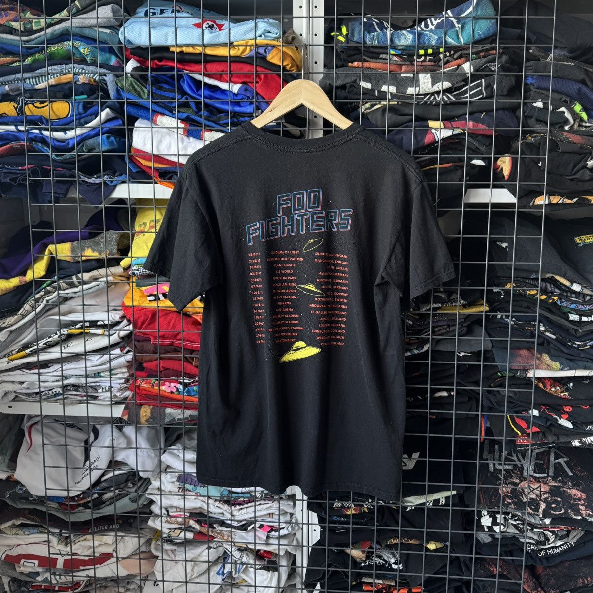 Band Tees Foo Fighters 2015 Tour Band T-shirt Size US L / EU 52-54 / 3 - 3 Thumbnail