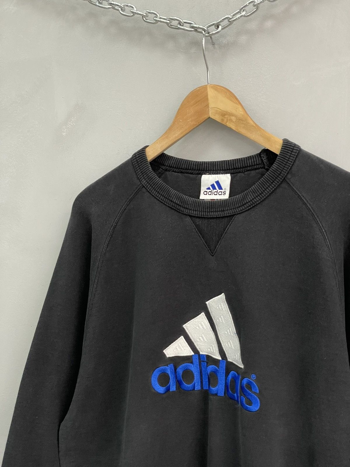 Adidas Retro adidas 90s big logo equipment sweatshirt hoodie y2k Size US M / EU 48-50 / 2 - 3 Thumbnail
