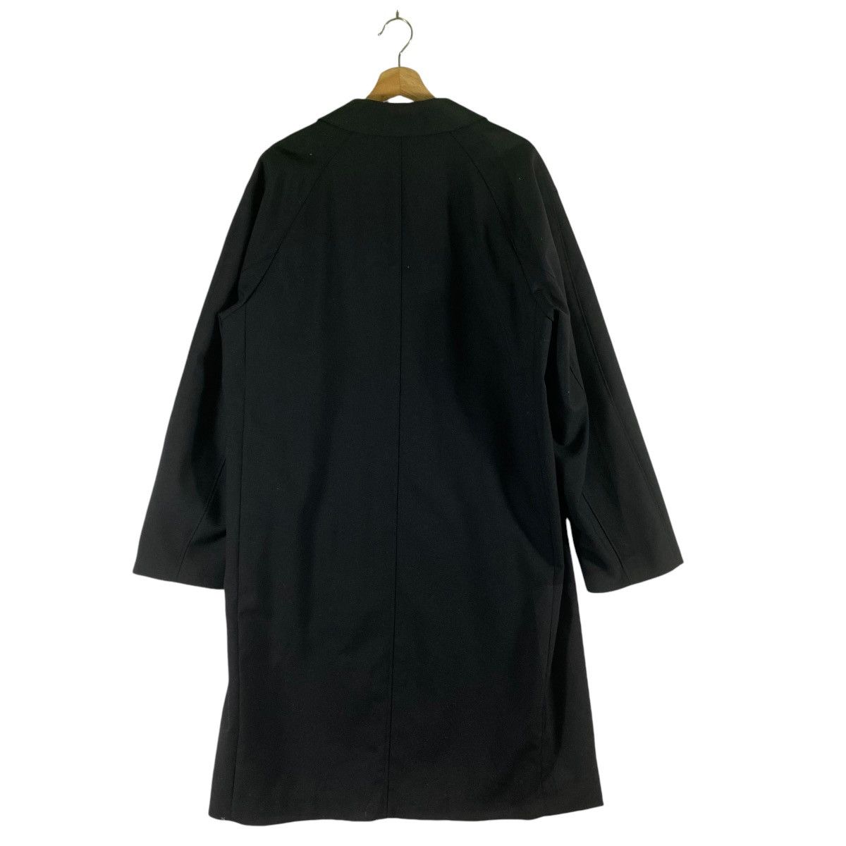 Japanese Brand × Lemaire × Uniqlo Japanese Brand X Lemaire Long Coat XL Size Black Colour Size US XL / EU 56 / 4 - 10 Thumbnail
