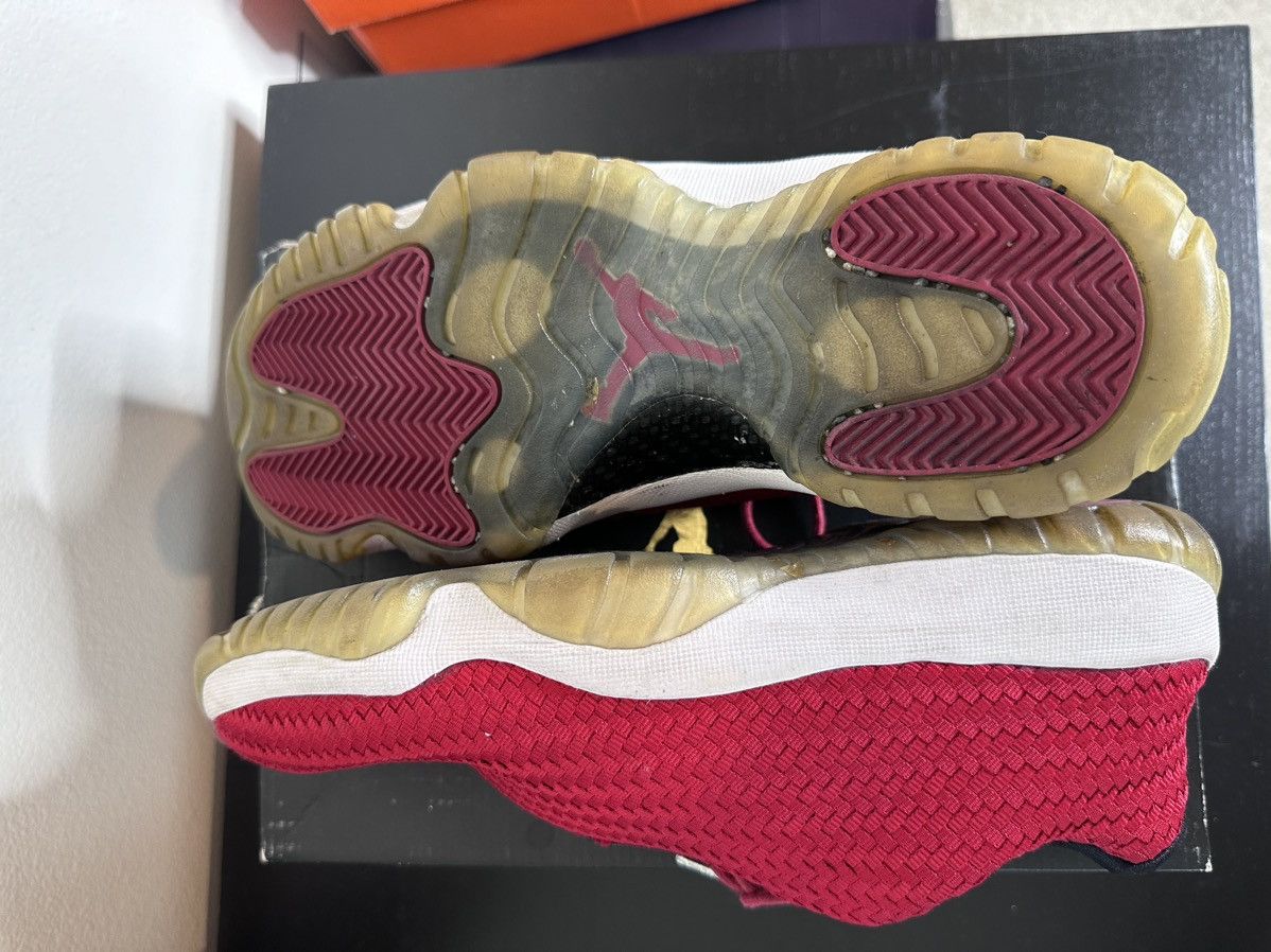 Jordan Brand Jordan future low Size US 10 / EU 43 - 5 Thumbnail