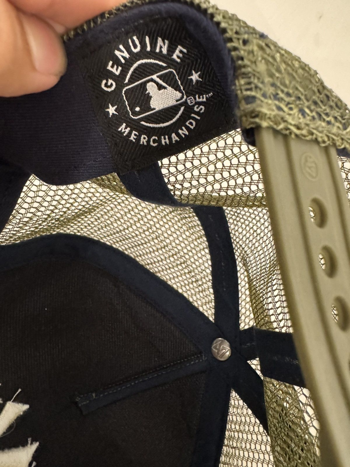 Kith KITH New York Yankees Meshback Trucker Hat Used Olive 2025 Size ONE SIZE - 6 Thumbnail