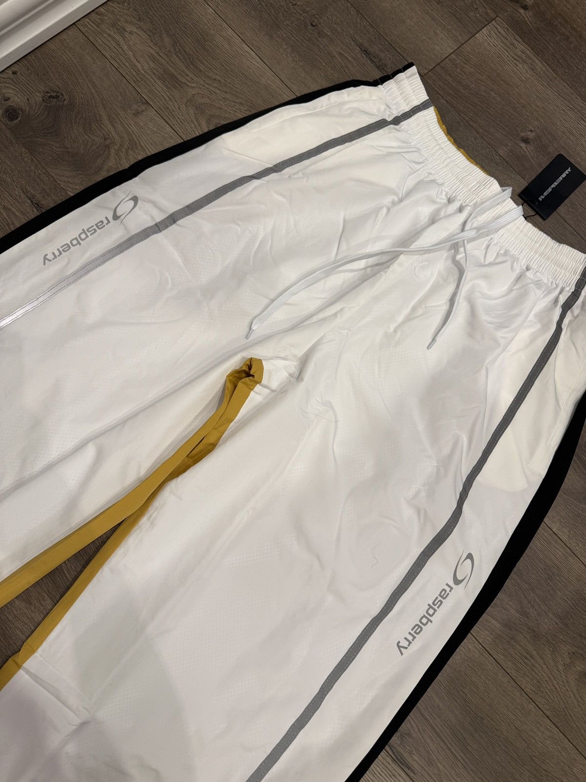 The GV Gallery The GV Gallery Half Half Pants Size US 34 / EU 50 - 5 Thumbnail