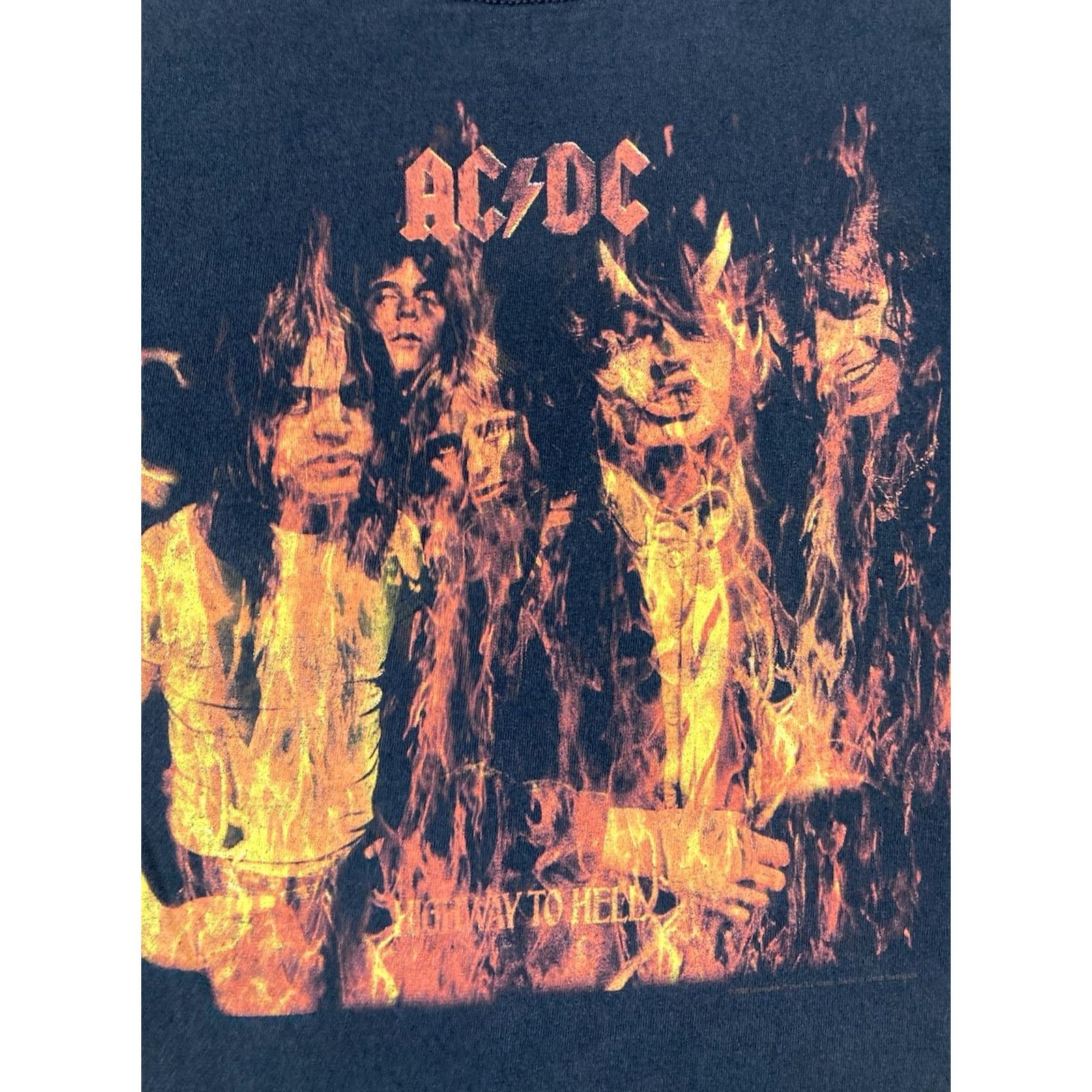Vintage ACDC Highway To Hell Graphic Flames T-shirt Women Small Black Short Sleeve Music Shirt Size S / US 4 / IT 40 - 2 Thumbnail