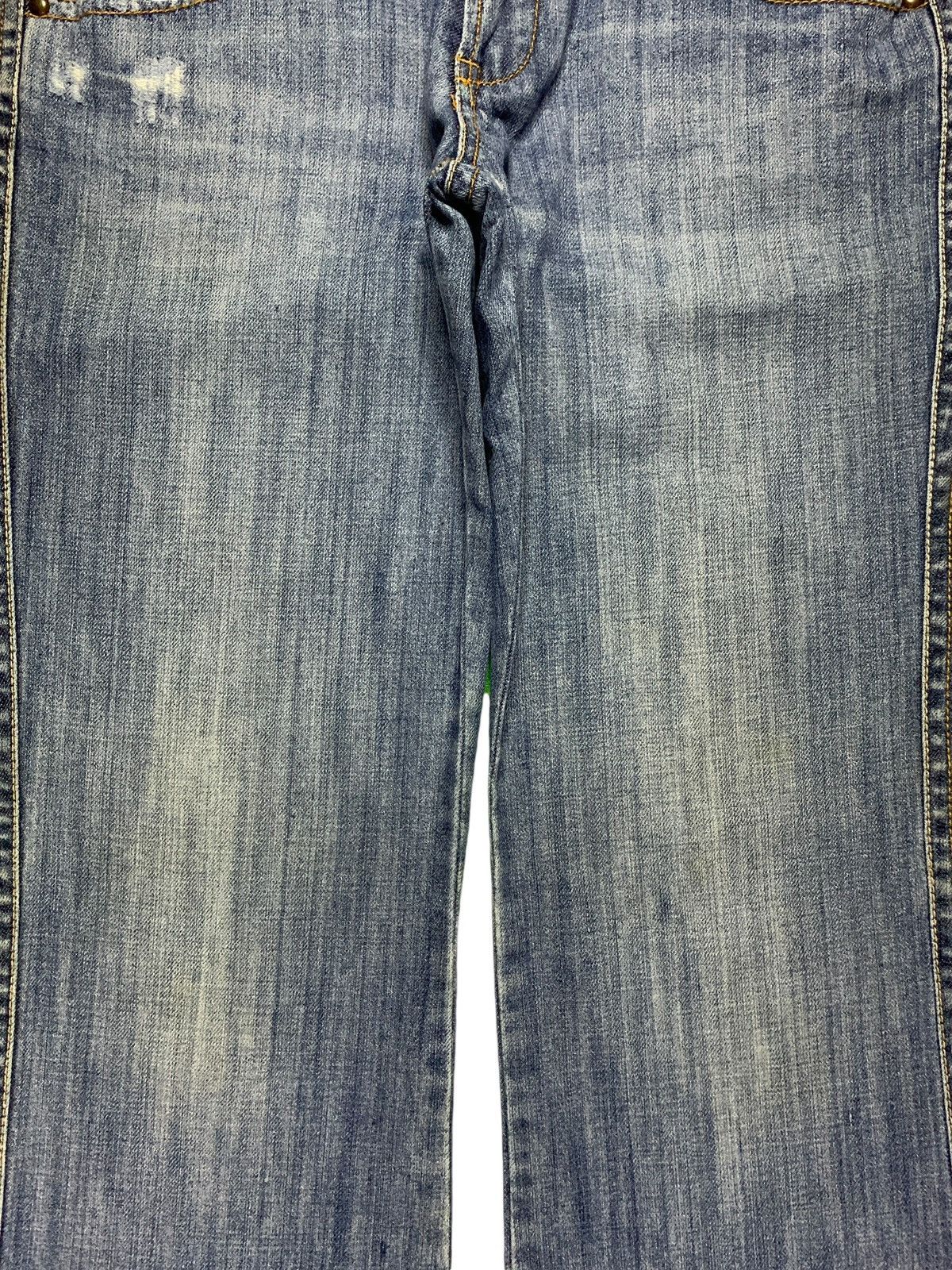 Japanese Brand Vintage Japanese Brand Blue Wash Flare Style Jeans Size 32" / US 10 / IT 46 - 5 Thumbnail