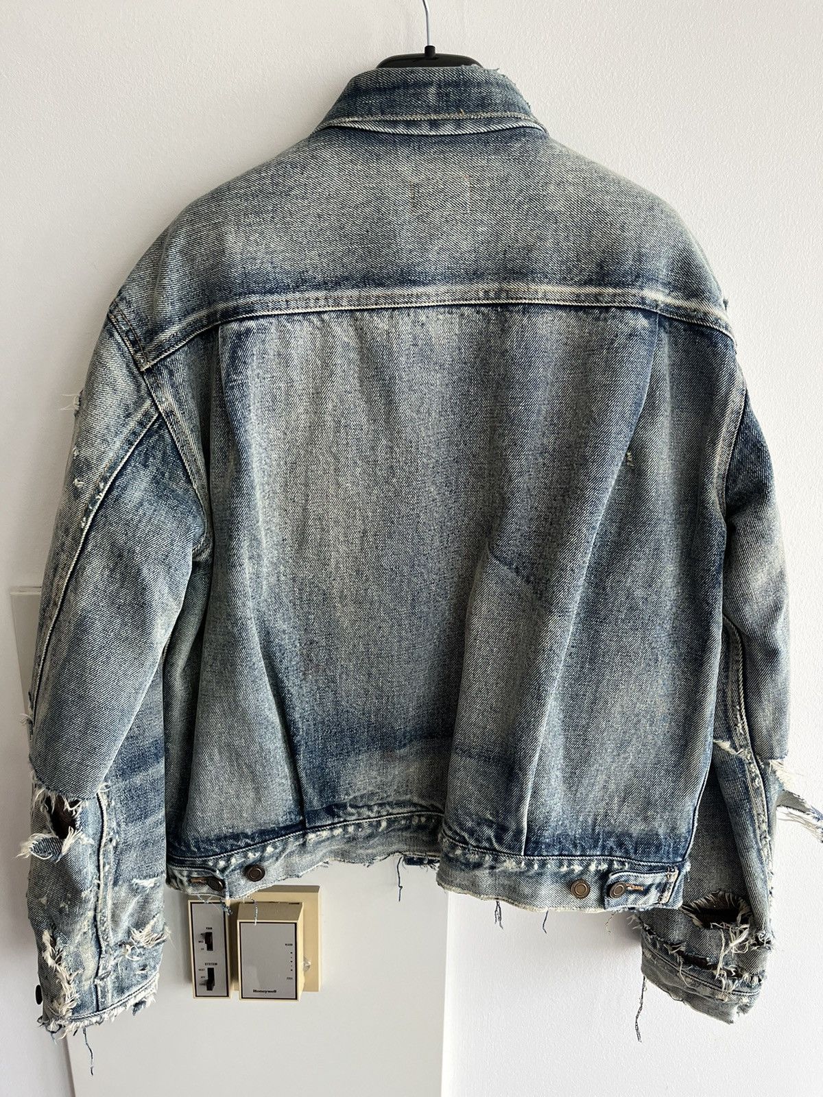 Saint Laurent Paris Saint Laurent Rare Runway Trash Denim Jacket Size US L / EU 52-54 / 3 - 3 Thumbnail