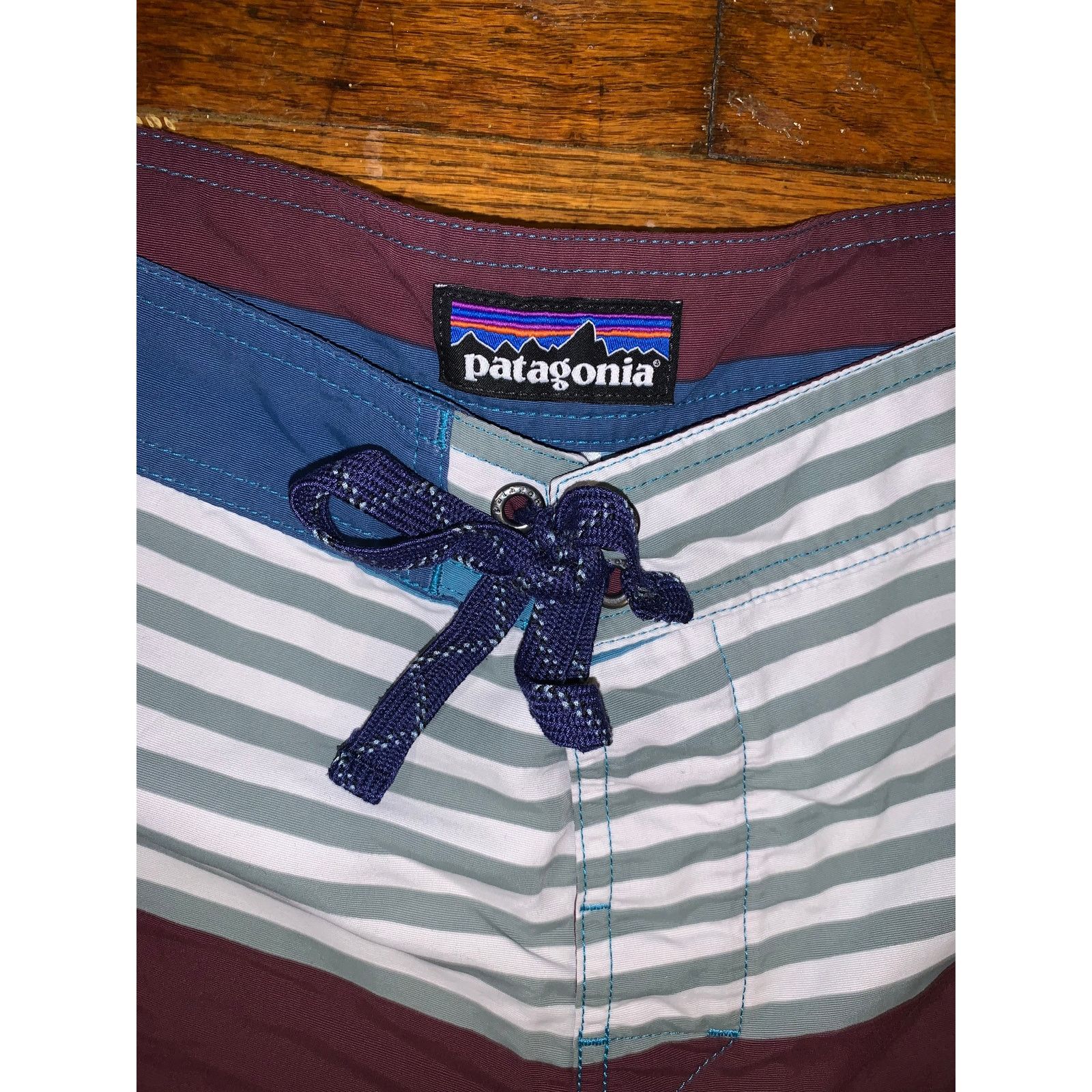 Patagonia Patagonia Wavefarer Board Shorts 38 Striped Nylon Swim Trunk Size US 38 / EU 54 - 2 Thumbnail