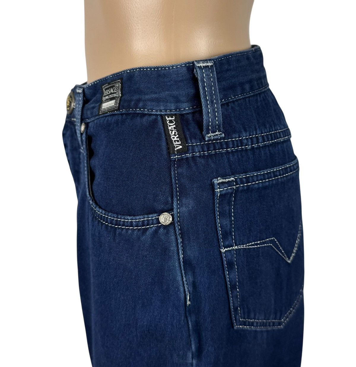 Versace Jeans Couture Versace Jeans Couture Vintage Blue Jeans size 30 Size 30" / US 8 / IT 44 - 7 Thumbnail