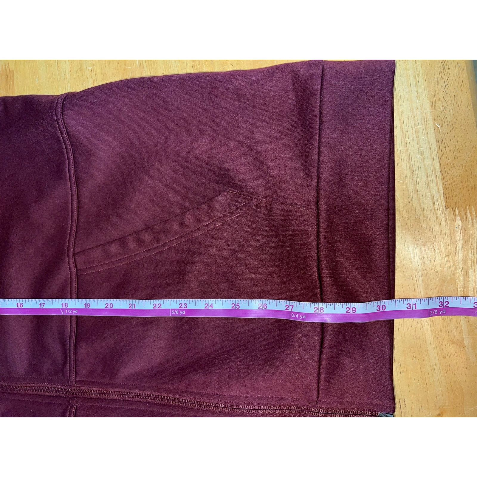 Vintage Nike Therma Fit Hoodie Training Dri Fit Maroon Red XL Size US XL / EU 56 / 4 - 10 Thumbnail