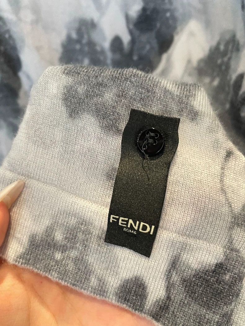 Fendi Fendi Ink fade pattern wool sweater Size US M / EU 48-50 / 2 - 3 Thumbnail