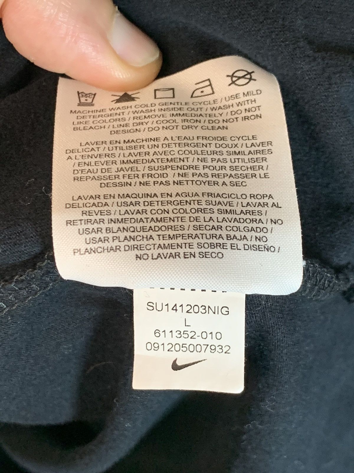 Nike *RARE* Nike x Kobe Bryant Black Mamba Living Legend T-Shirt Size US L / EU 52-54 / 3 - 7 Thumbnail