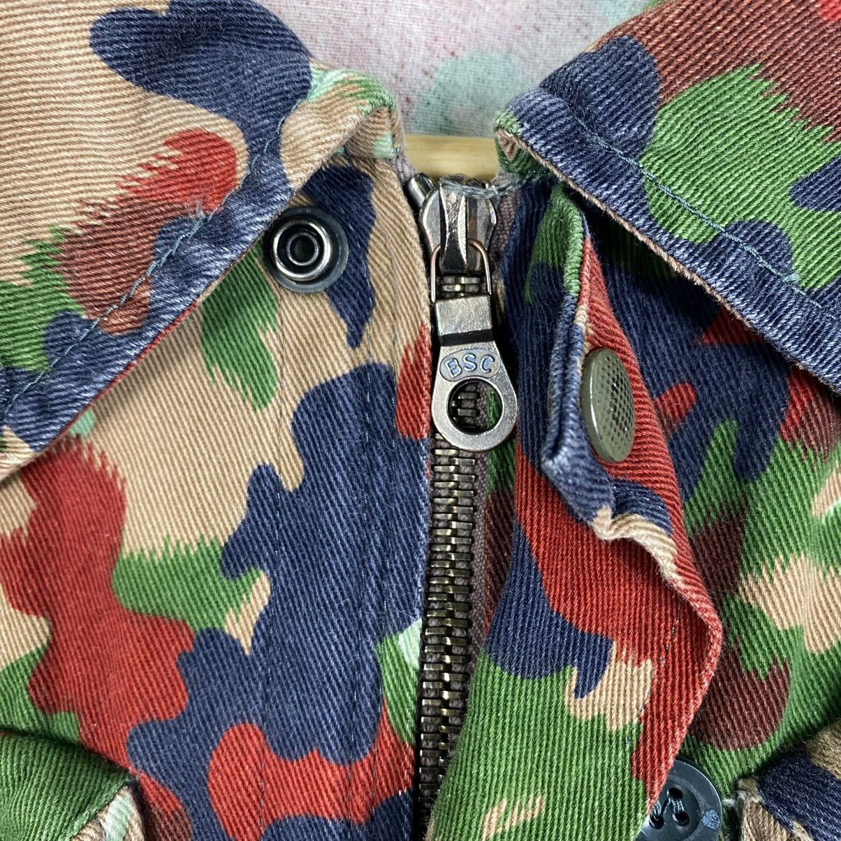 Army Of Me VINTAGE SWISS ARMY COMBAT HEAVYWEIGHT JACKET M83 ALPENFLAGE Size US XL / EU 56 / 4 - 6 Thumbnail