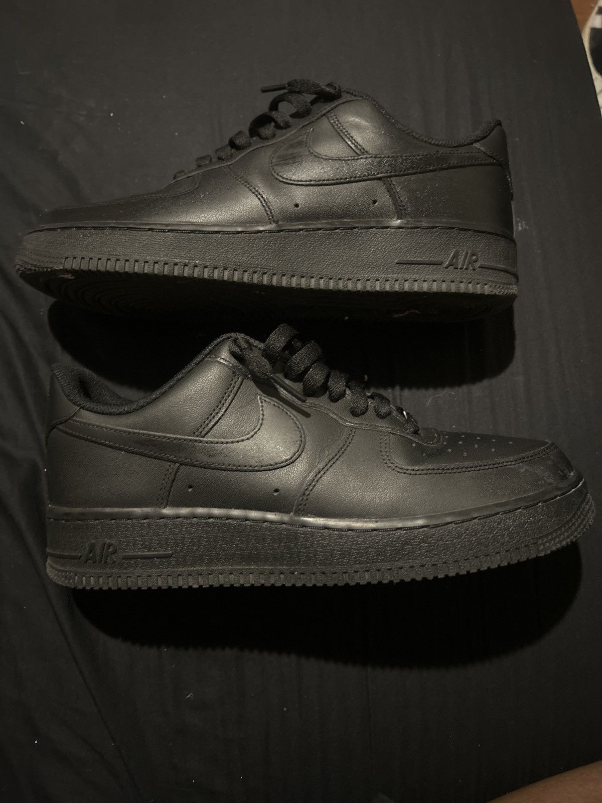 Nike Black Air Force 1s Size US 8.5 / EU 41-42 - 4 Thumbnail